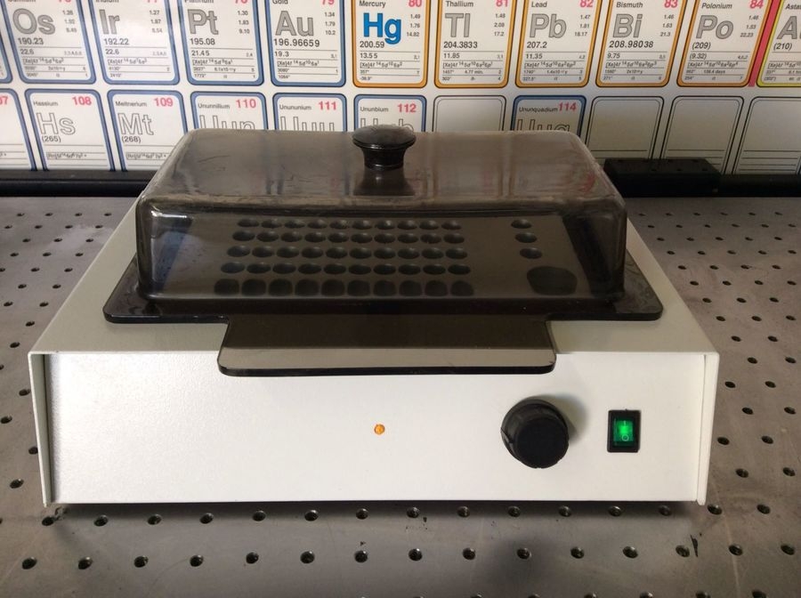 Gen-Probe Block Heater DB94425 Chiller Heater 53 Well Analog Controls 25lb