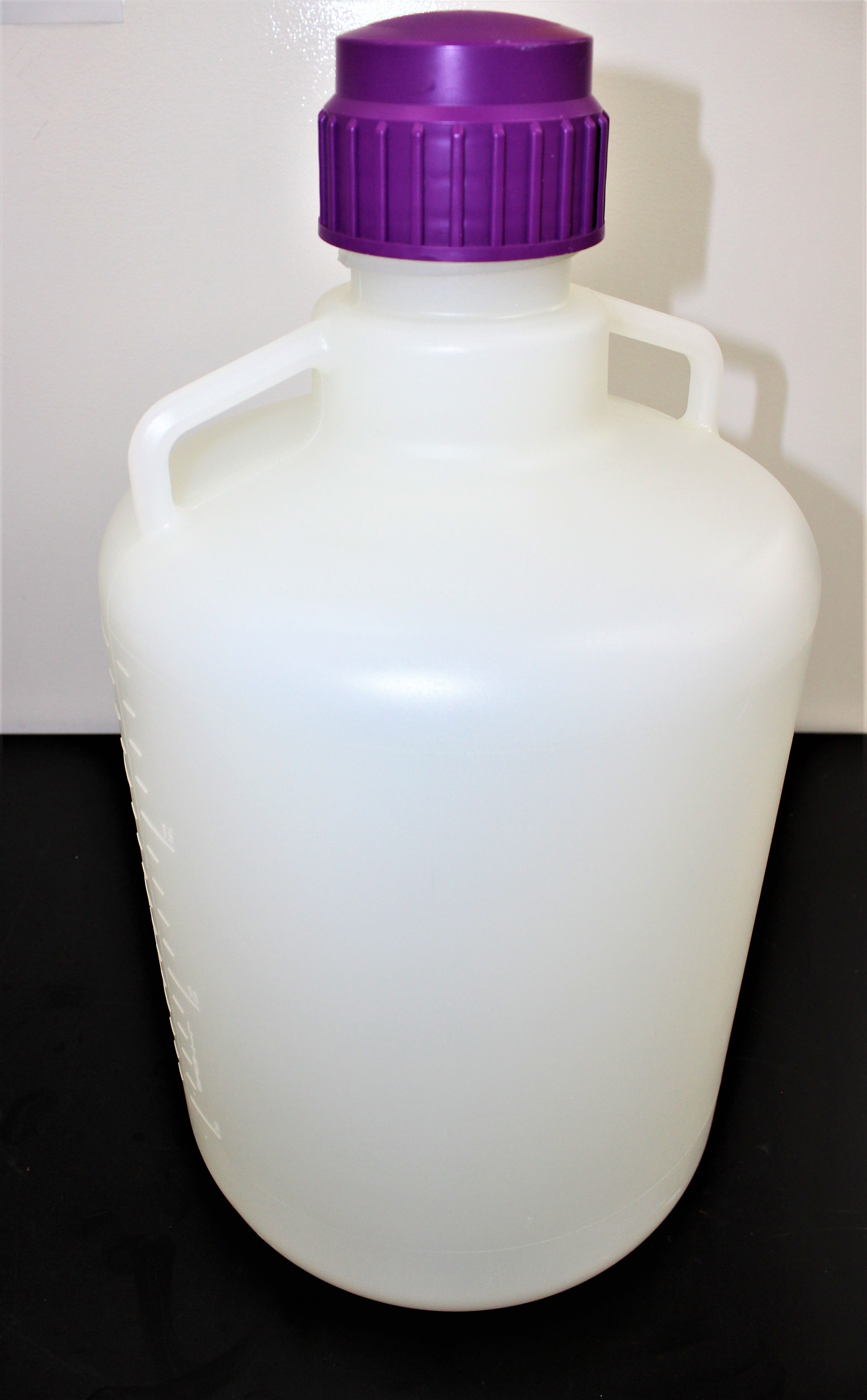 VWR Round Carboy 20L Narrow Mouth for Solution Storage and Dispensing