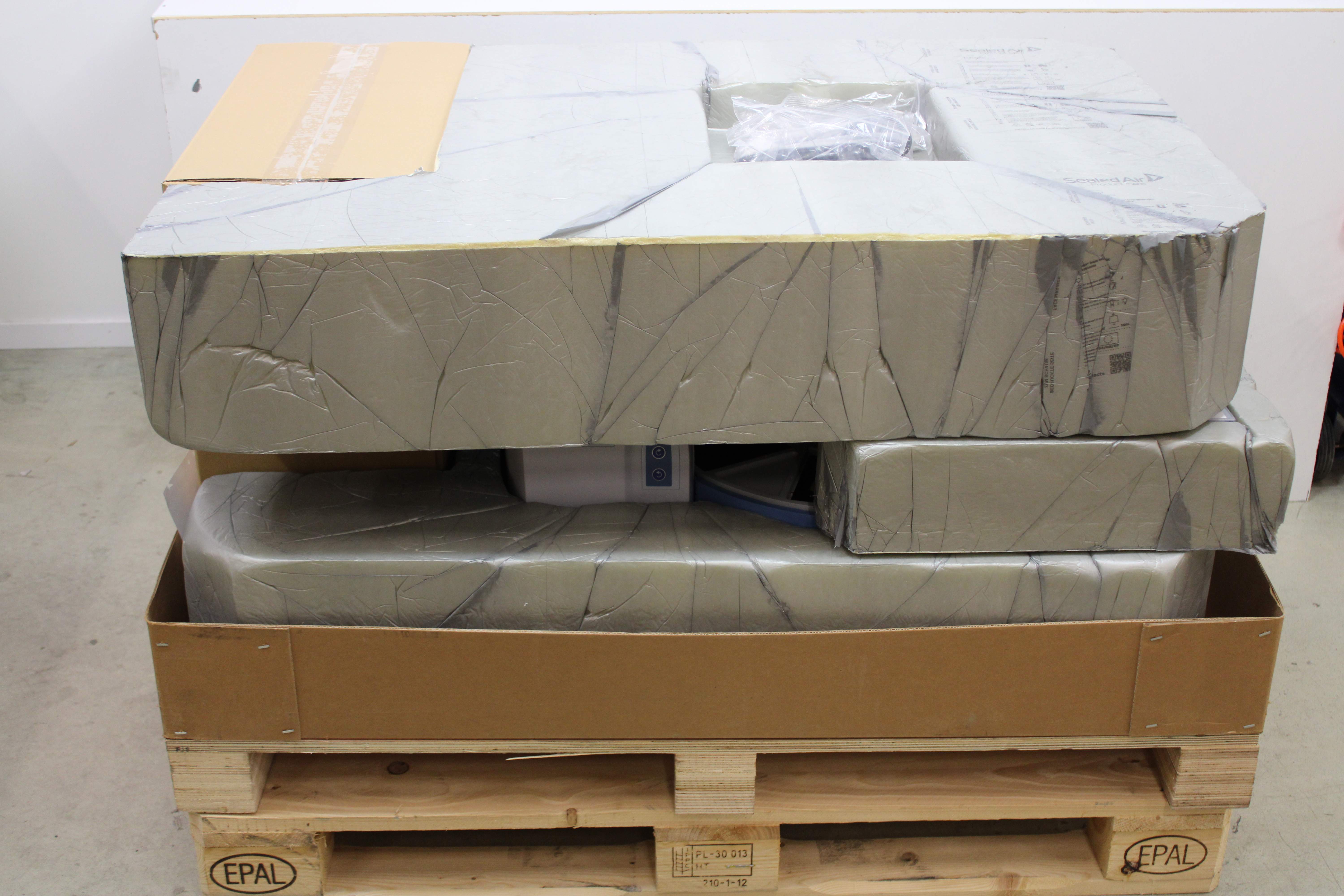 ABI KingFisher Flex 5400630 DNA RNA Purification System 96 Samples Used