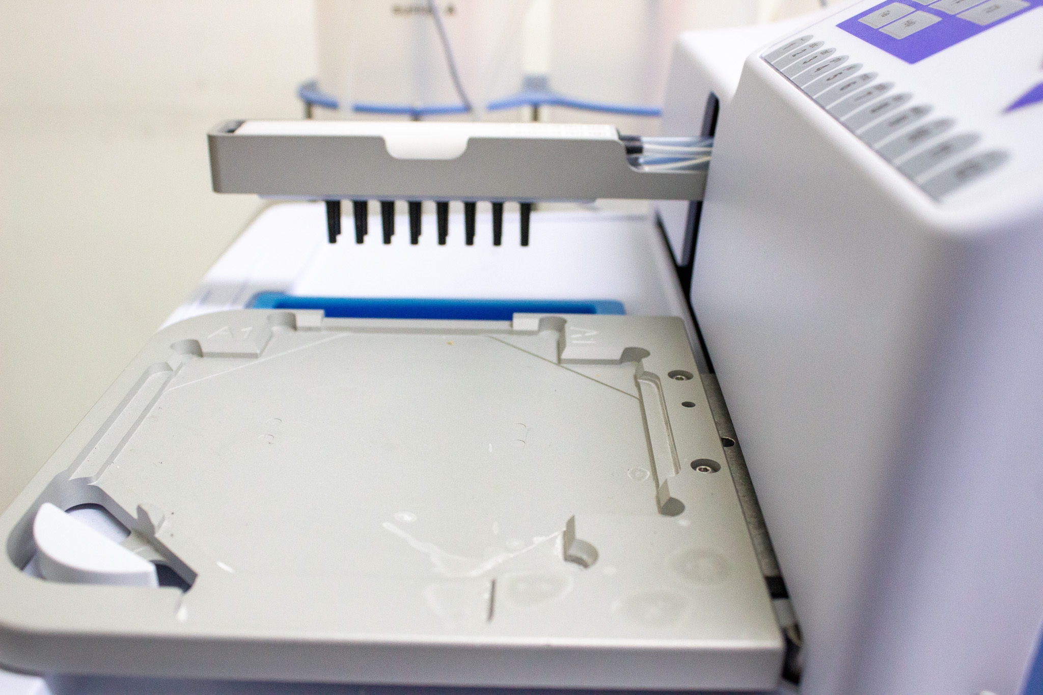 Thermo AccuWash Versa Microplate Washer 384-well ELISA Immunoassay 120V