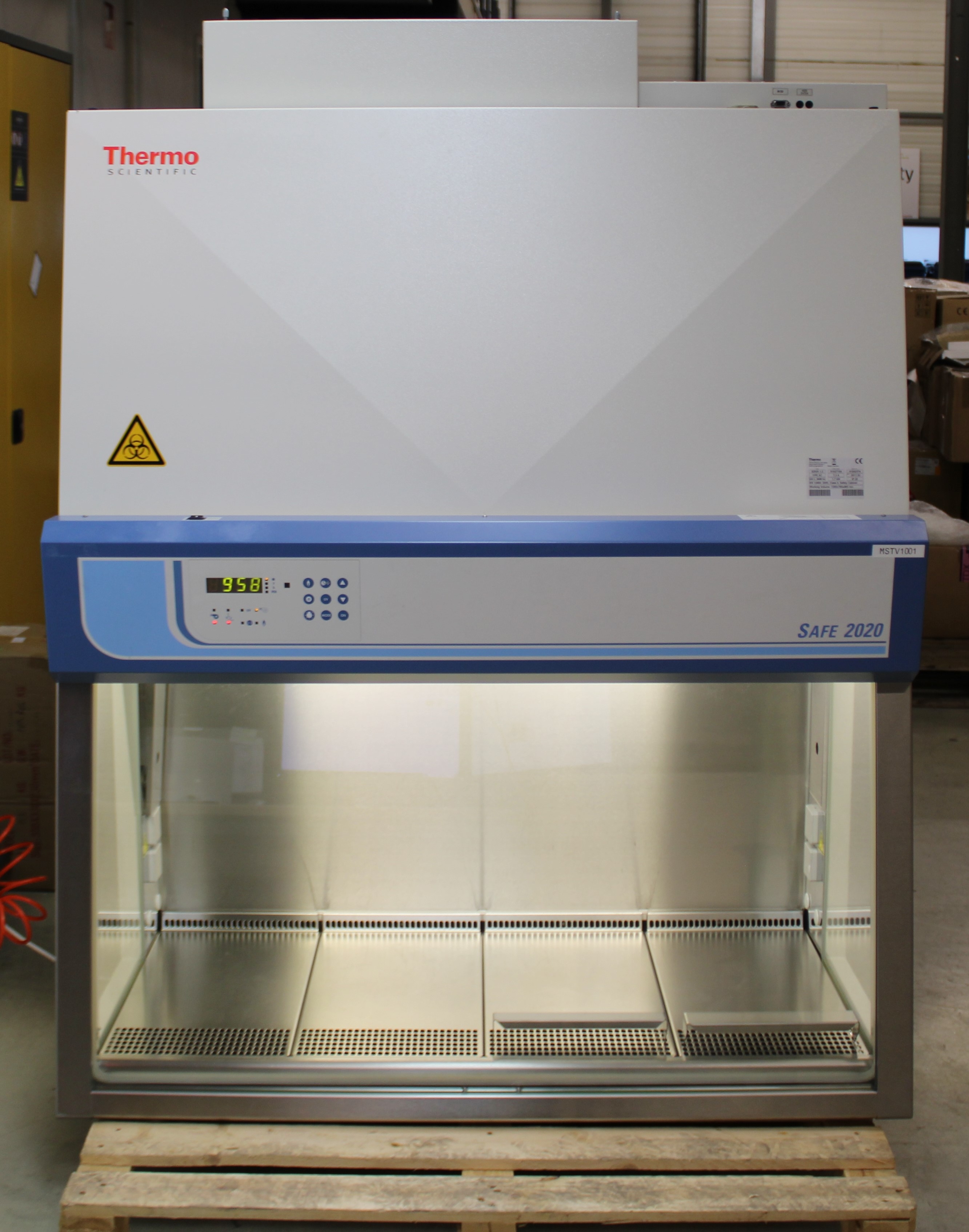 Thermo Safe 2020 4 foot Biosafety Cabinet Class II 230V 50/60Hz