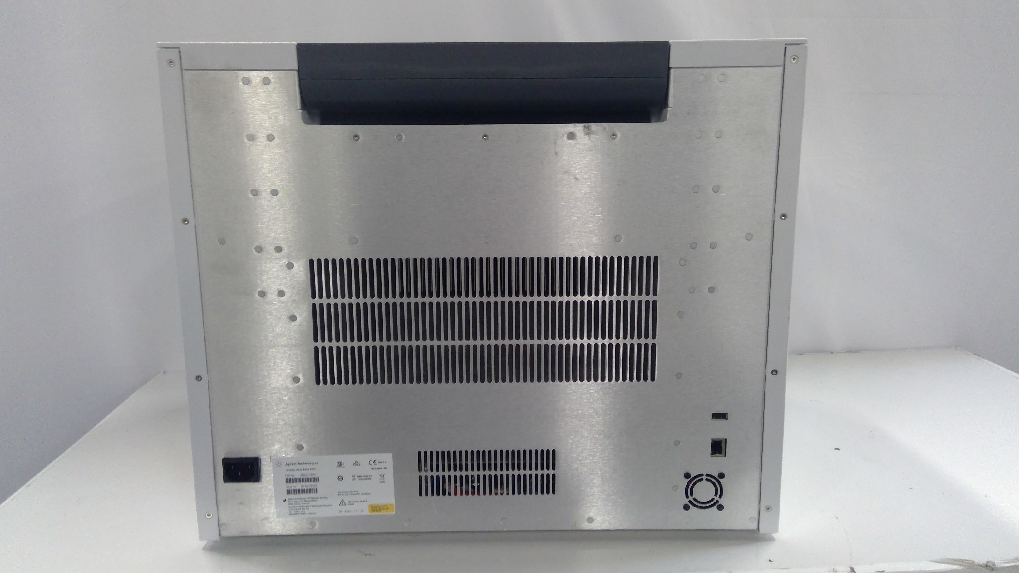 Agilent Technologies ARIA MX G8830A Real-Time PCR System for Amplification