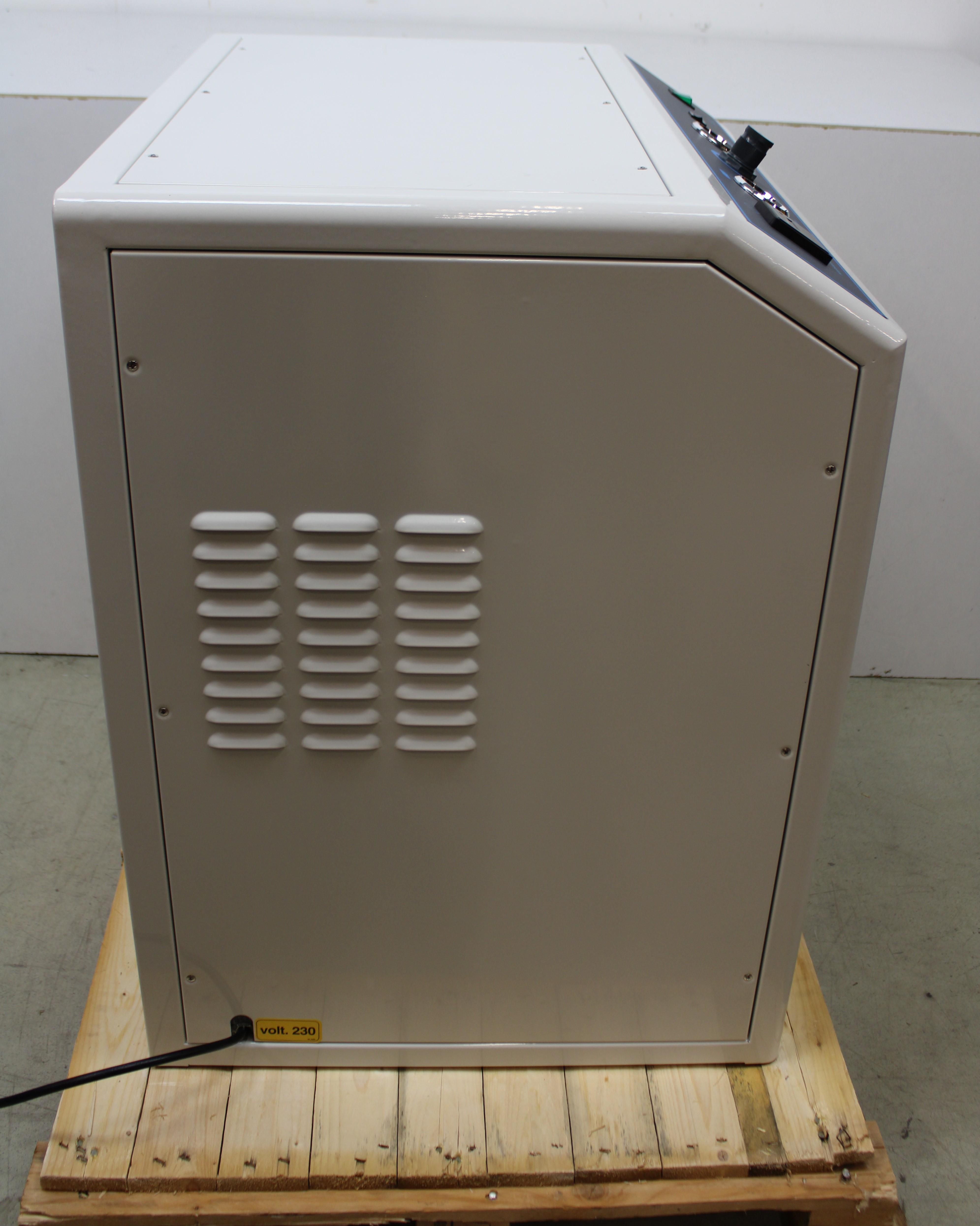 Werther International 2/50/379D Oil-Less Compressor Quiet 56 dB/A 230V