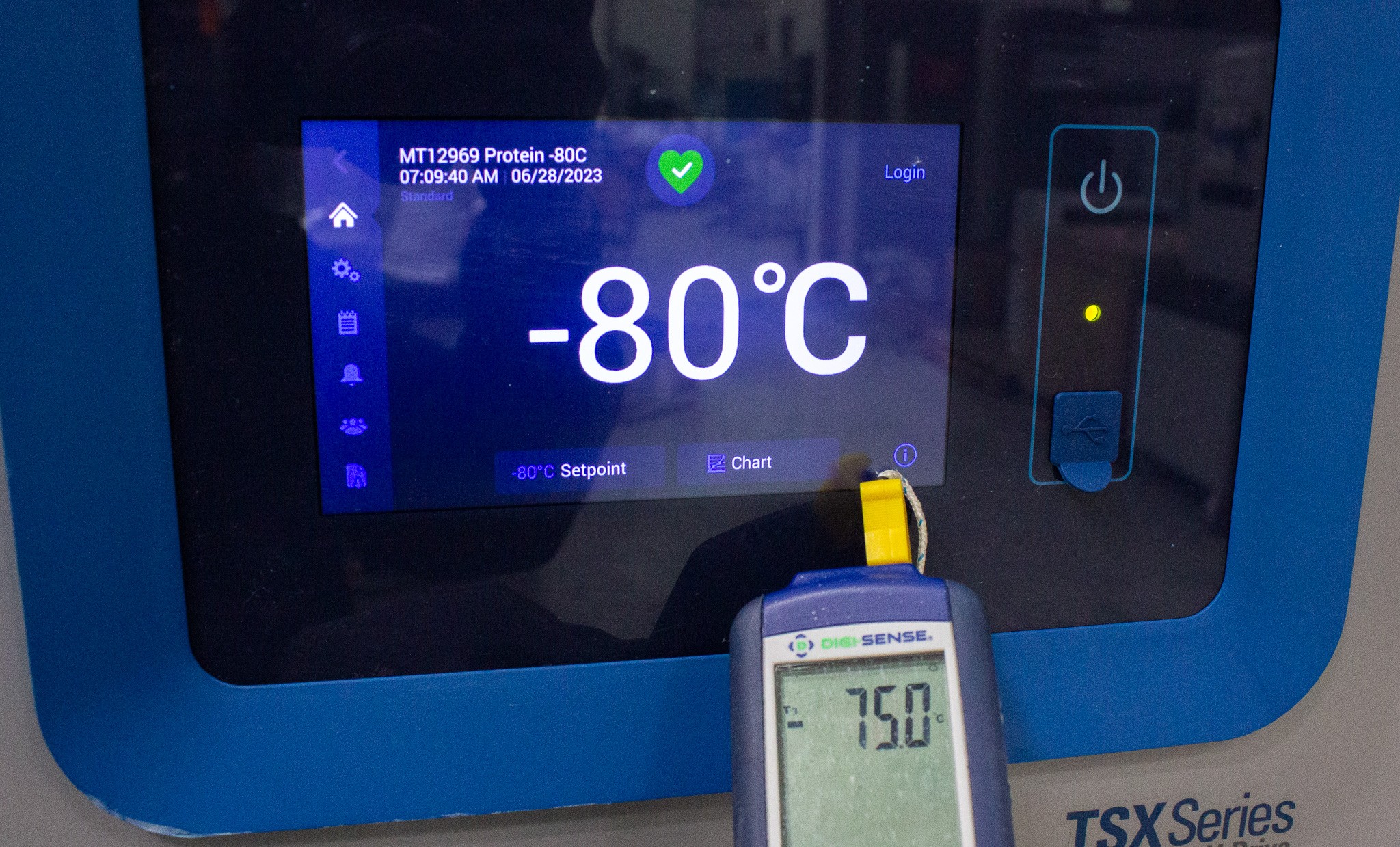 Thermo TSX40086A Ultra Low Freezer -80C 549L Energy Efficient Upright Used