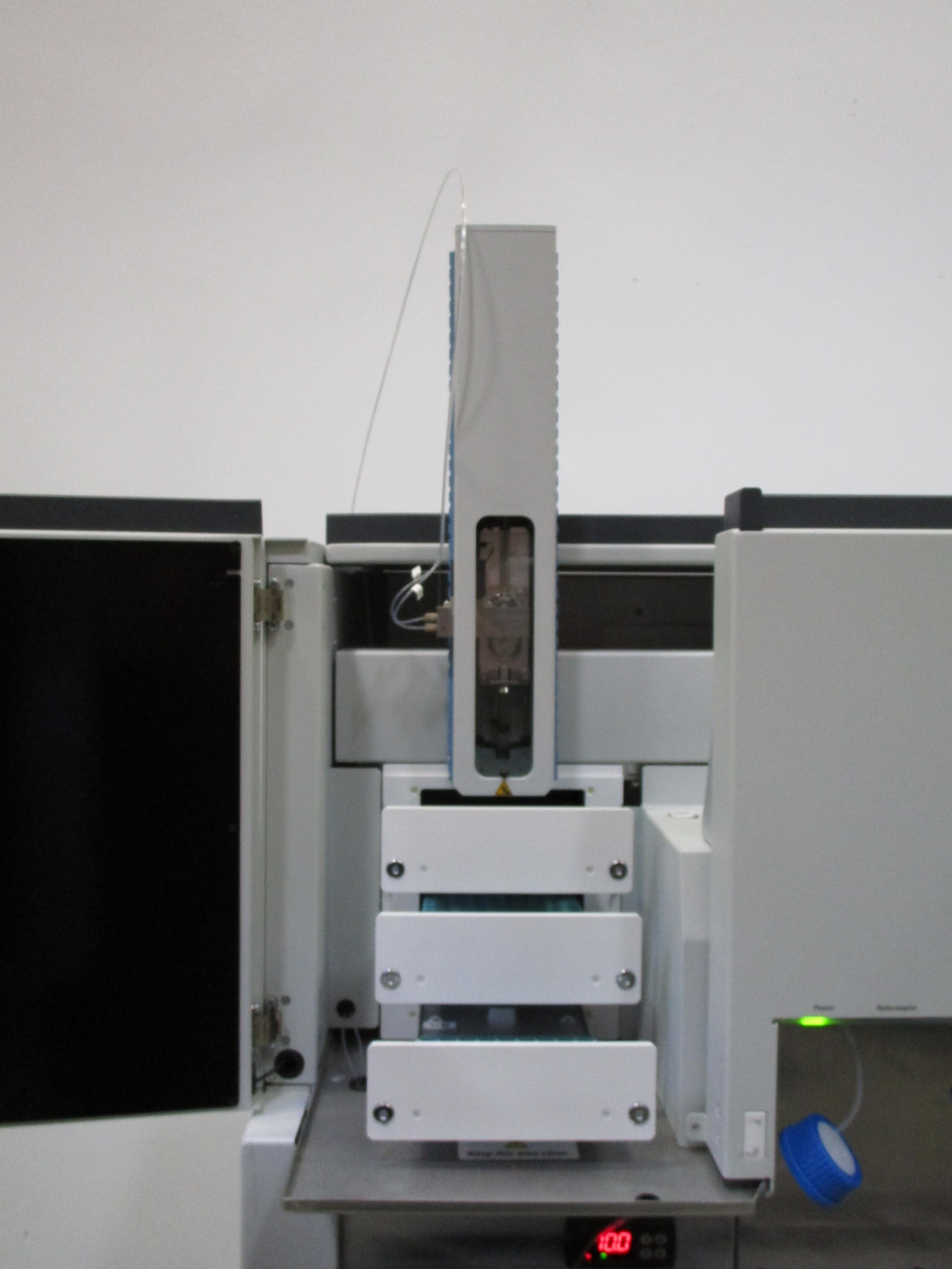 Thermo Prelude SPLC System for Liquid Chromatography Analysis Used With Computer