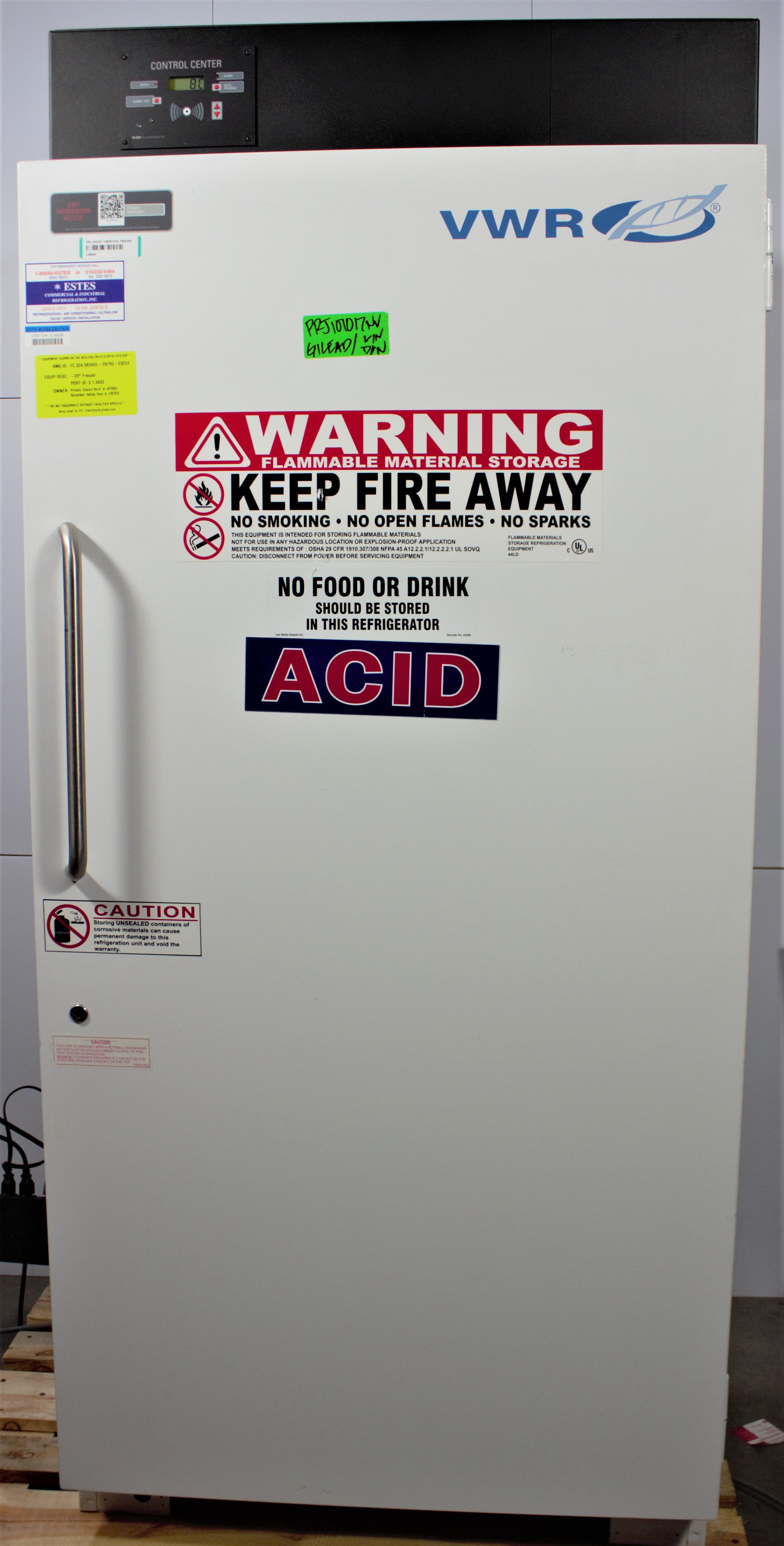 VWR Flammable Material Storage Freezer 30CuFt -20C, Digital Display, Alarm