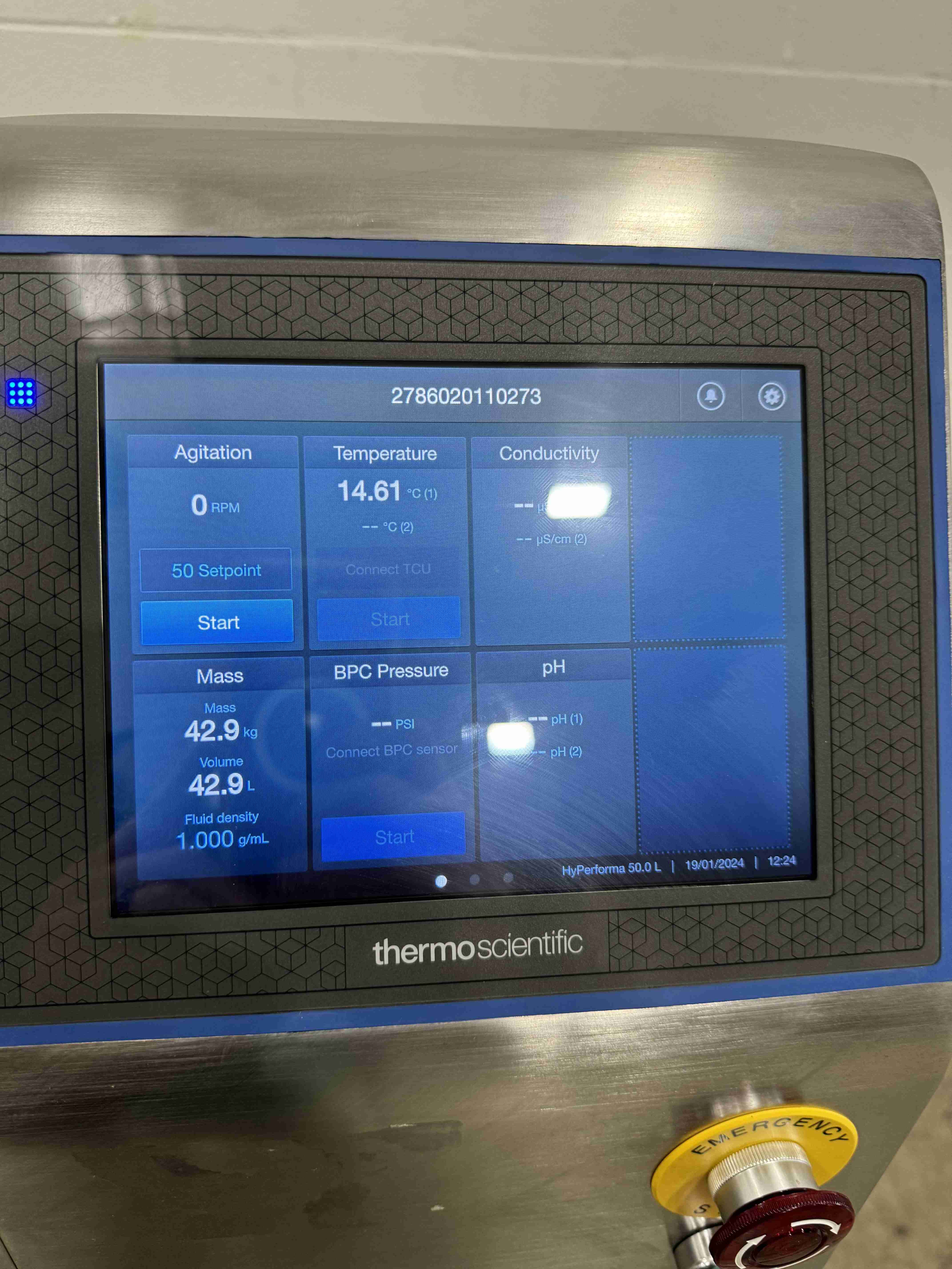 Thermo SUM0050.6298 HyPerforma Single-Use Mixer 100L w/ Touchscreen