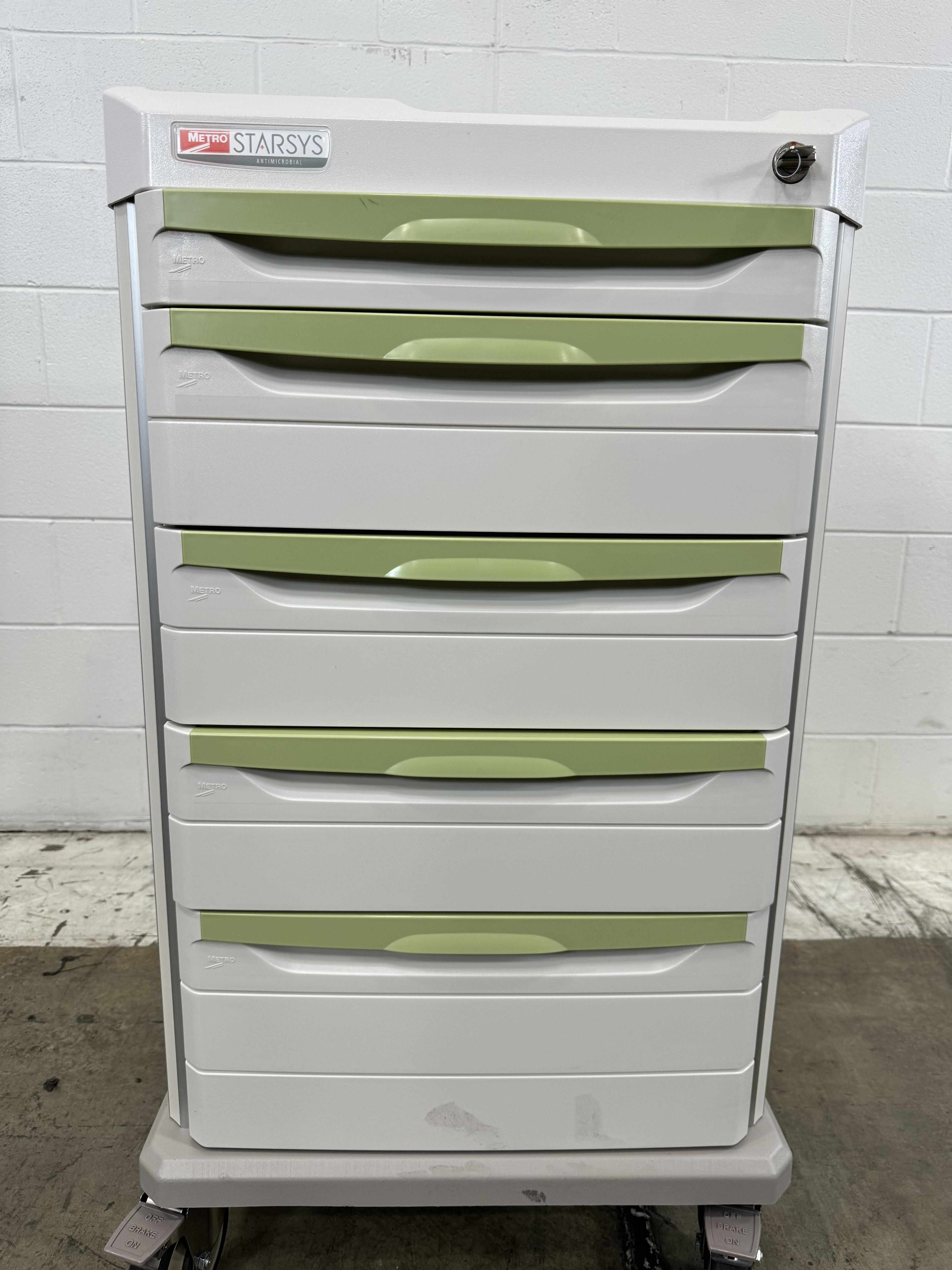Metro Starsys Med Surg Cart with Locking Drawers and Antimicrobial Protection