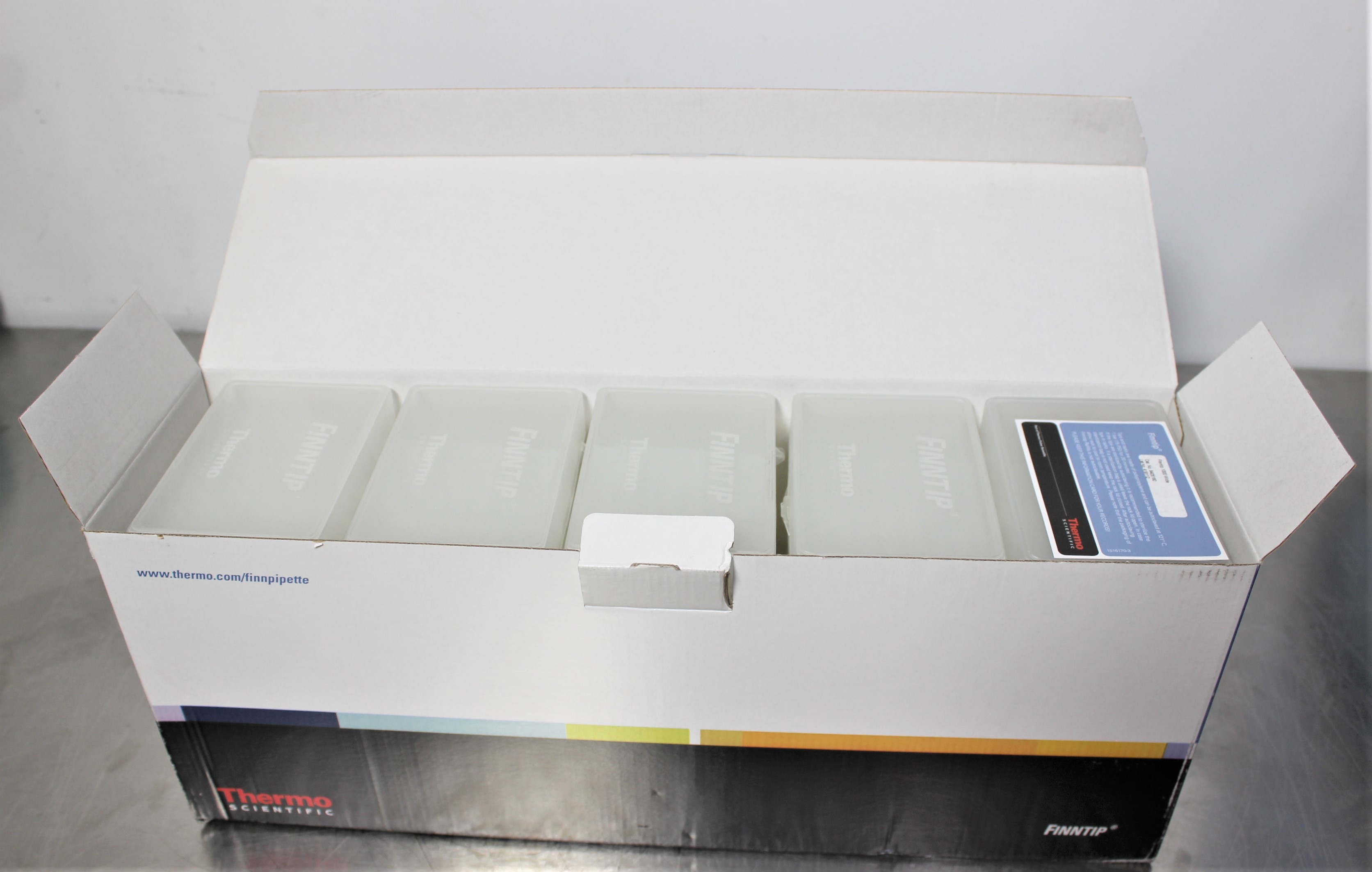 Thermo Scientific Finntip Pipette Tips 1000mL Autoclavable Turn-Key