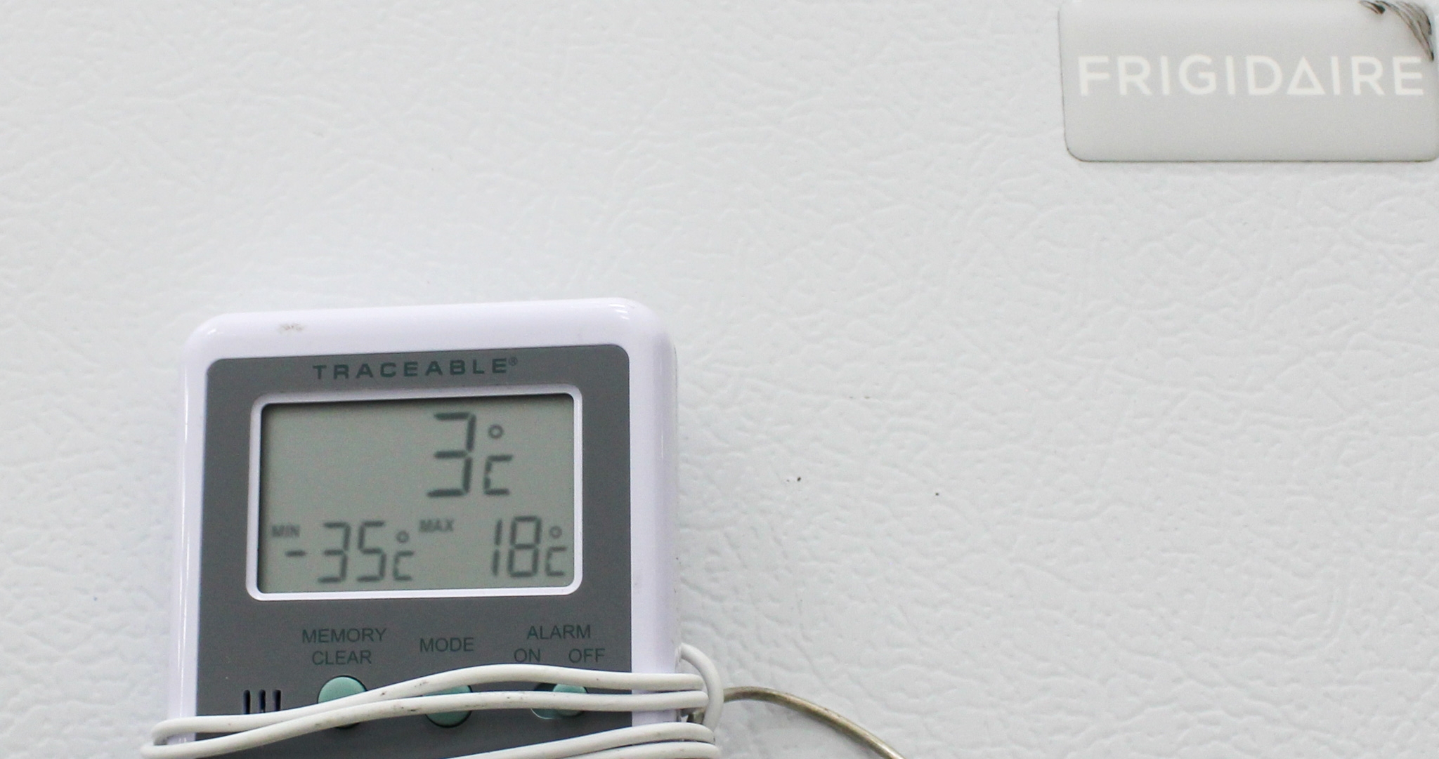 Frigidaire FFRU17B2QWD Refrigerator 17 Cu Ft Interior Light LED Controls