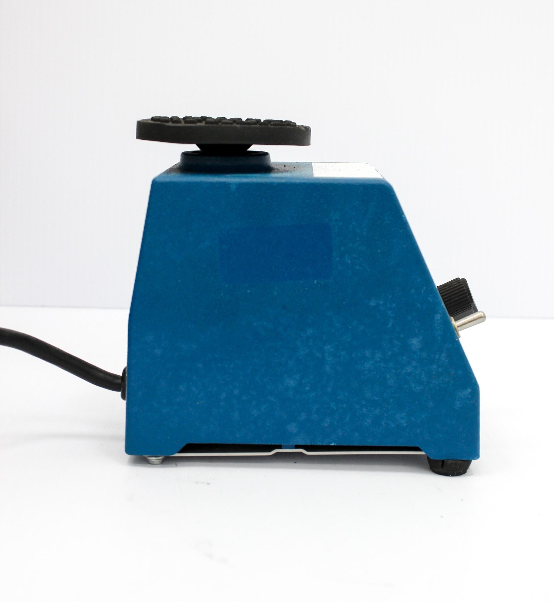 Scientific Instruments G-560 Vortexer Mixer Lab Equipment 600-3200 RPM Used