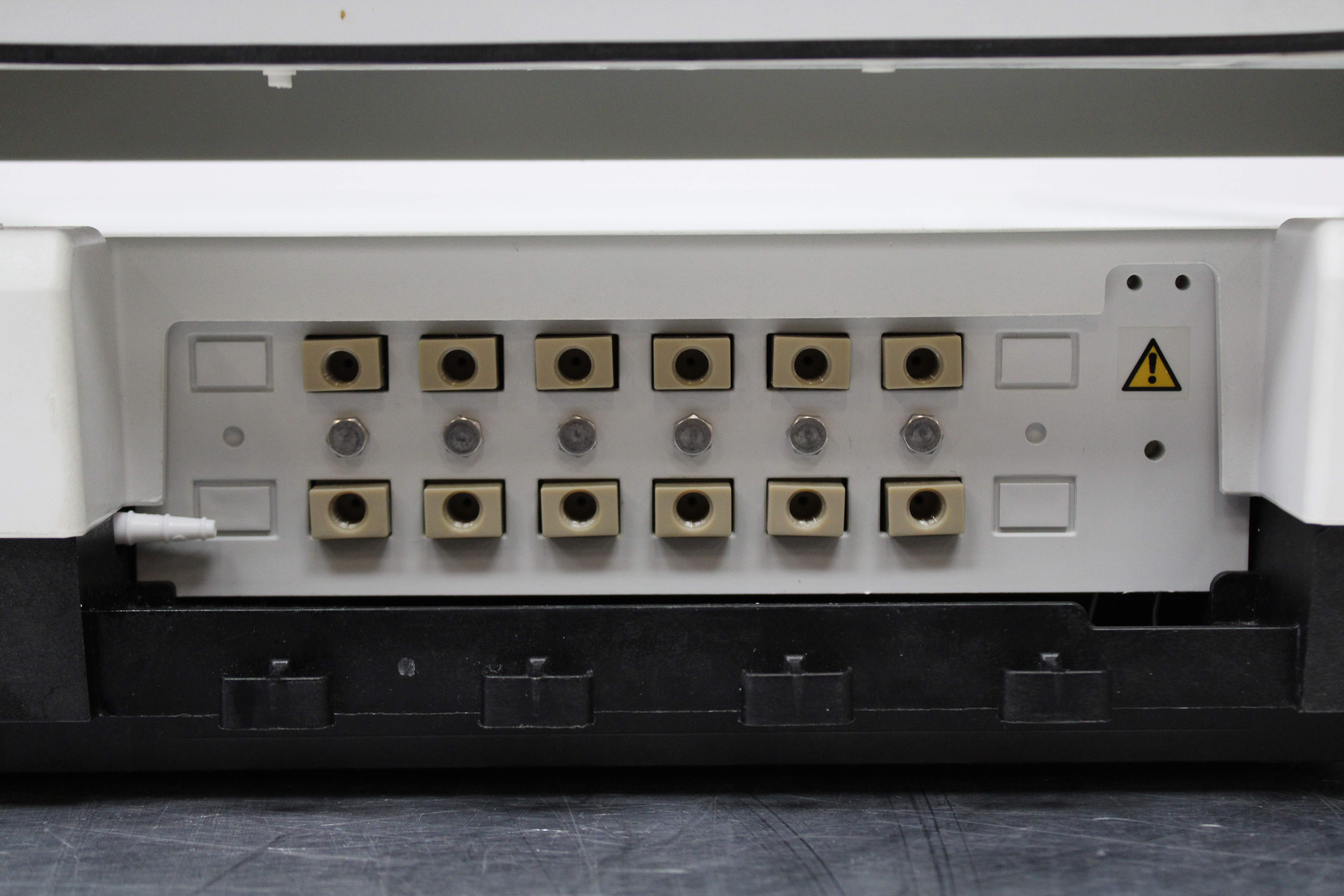 Thermo SRD-3600 Solvent Rack 6-Channel Degasser for HPLC Systems