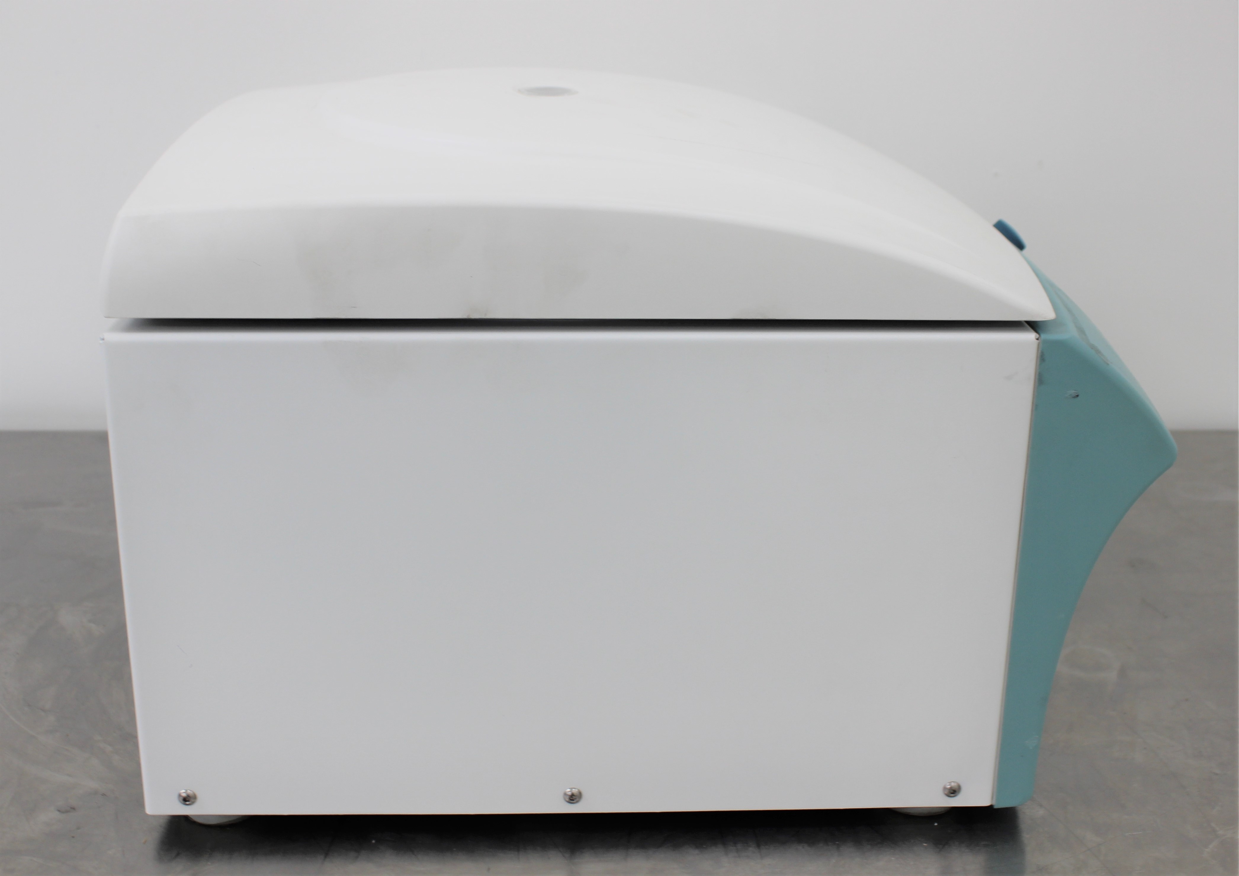 Hettich Universal 320 Centrifuge Benchtop Centrifuge 4x200ml Max RPM 16000