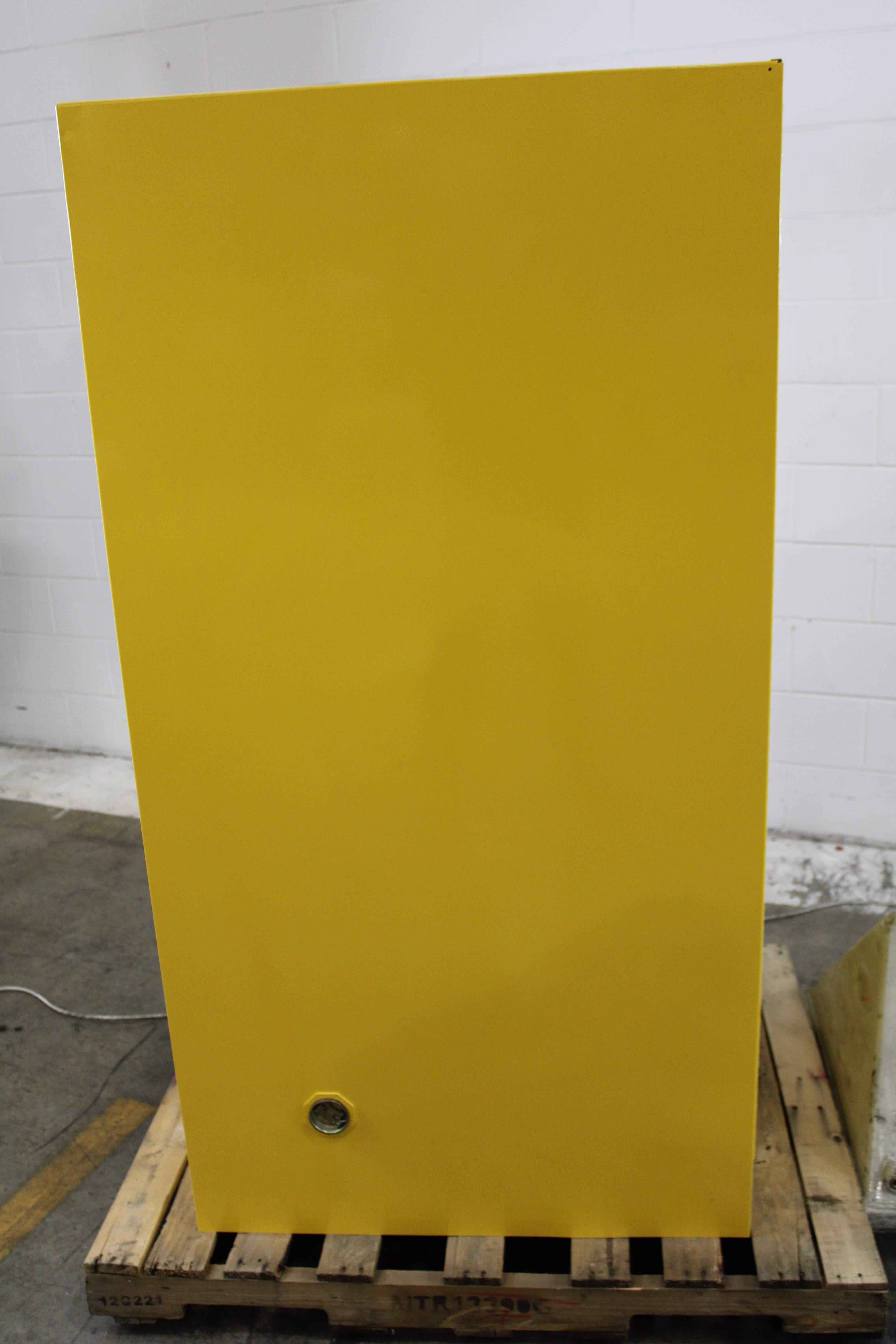 Justrite 896000 Flammable Cabinet 60 Gallon Fire-Resistant Dual Door Unit