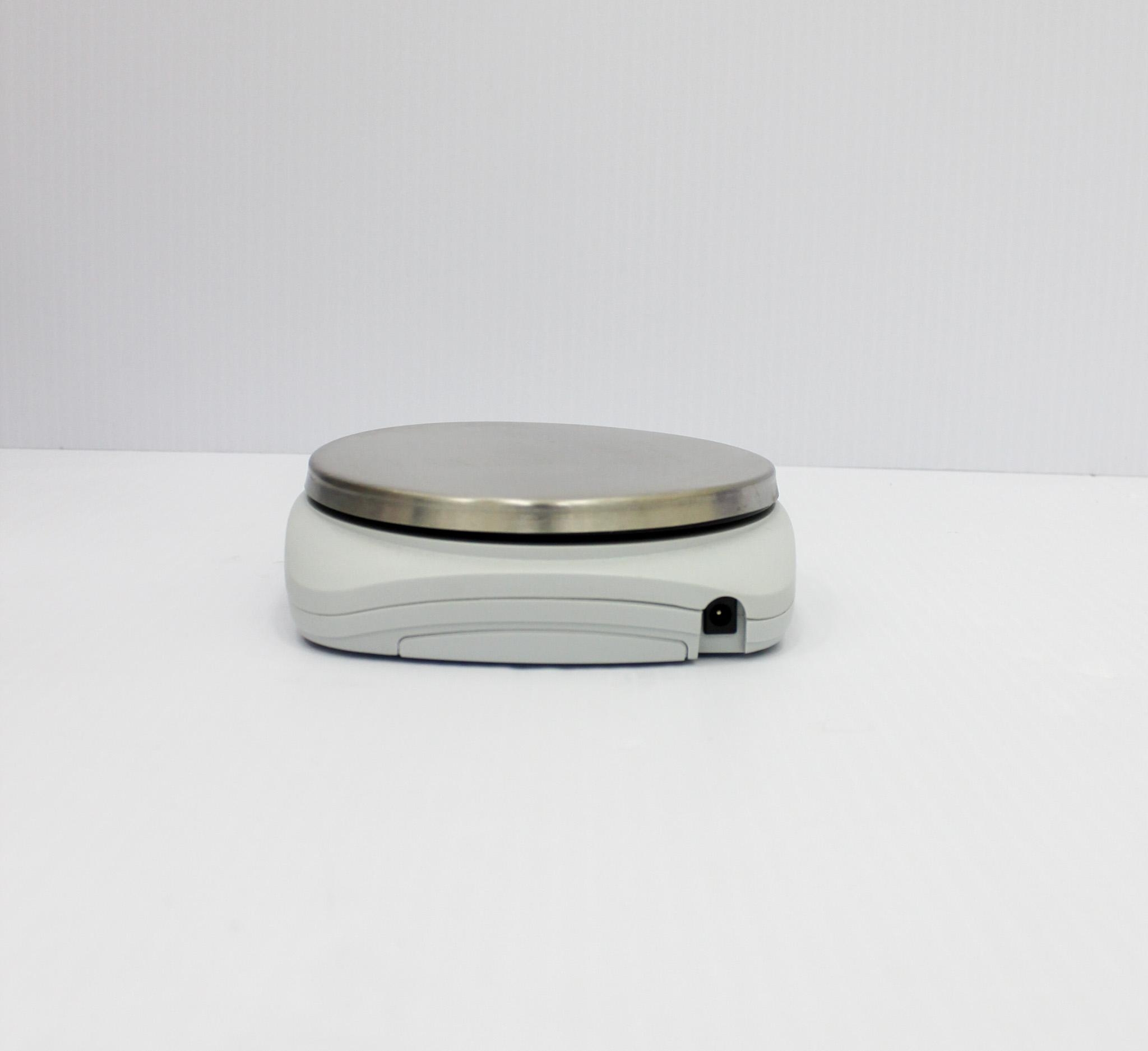 Ohaus CS 200 Bench Scale - Compact and Precise, Ideal for Versatile Applications