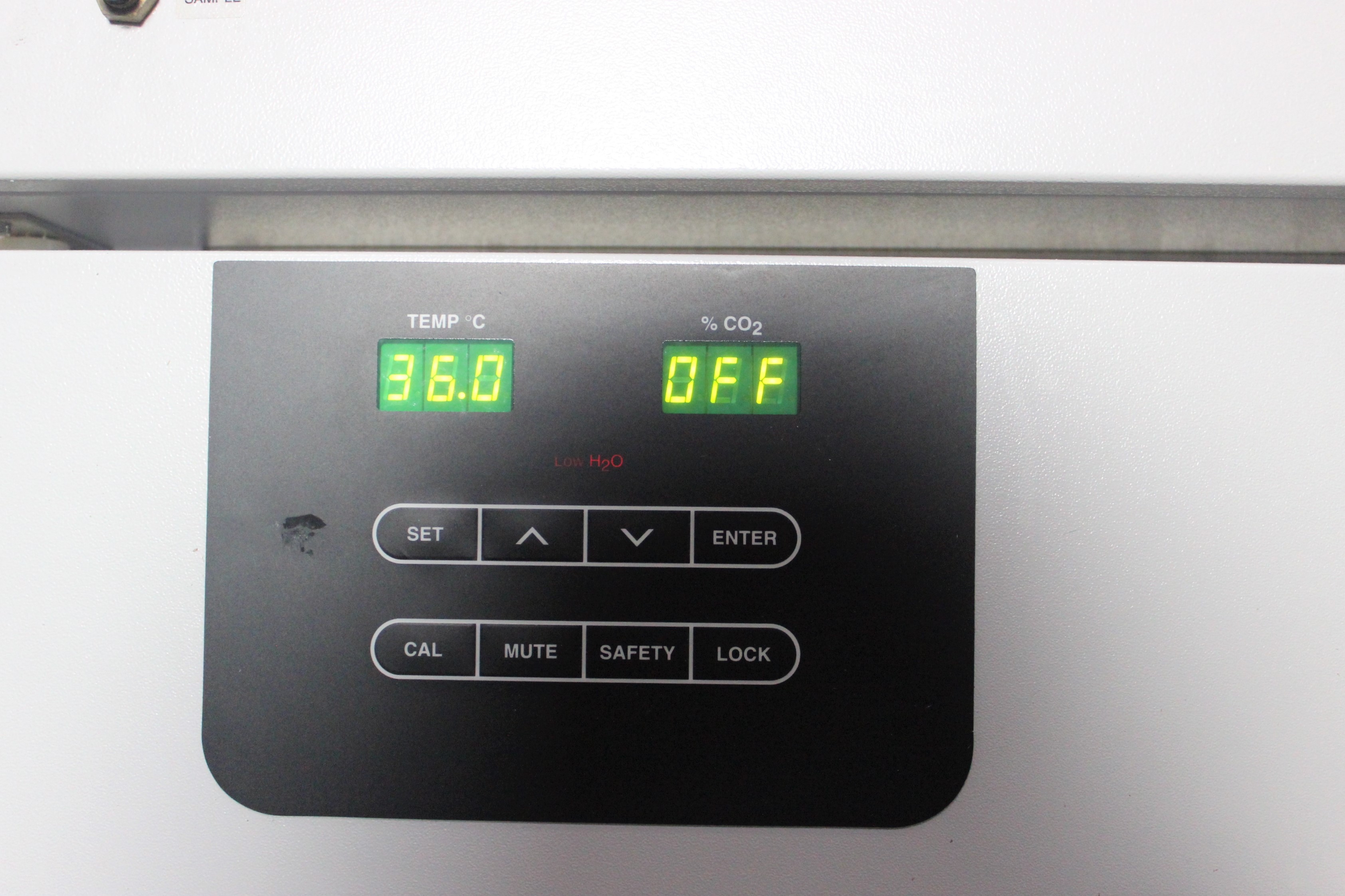 Hotpack CO2 Incubator 305741 for Cell Biology & Pharma: 5.4 cu ft, LED Display