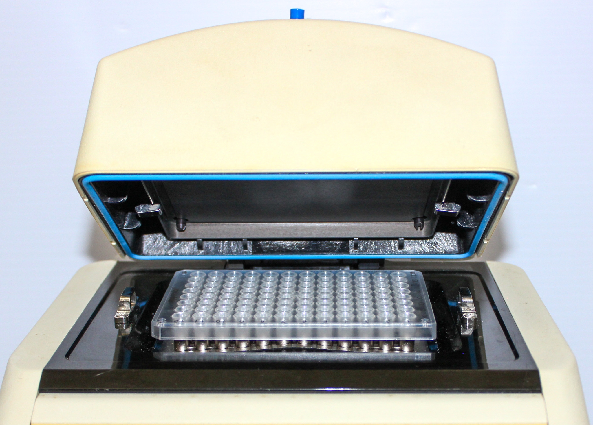 Bio Rad PTC0200 DNA Engine Thermal Cycler 96-Well High Throughput PCR