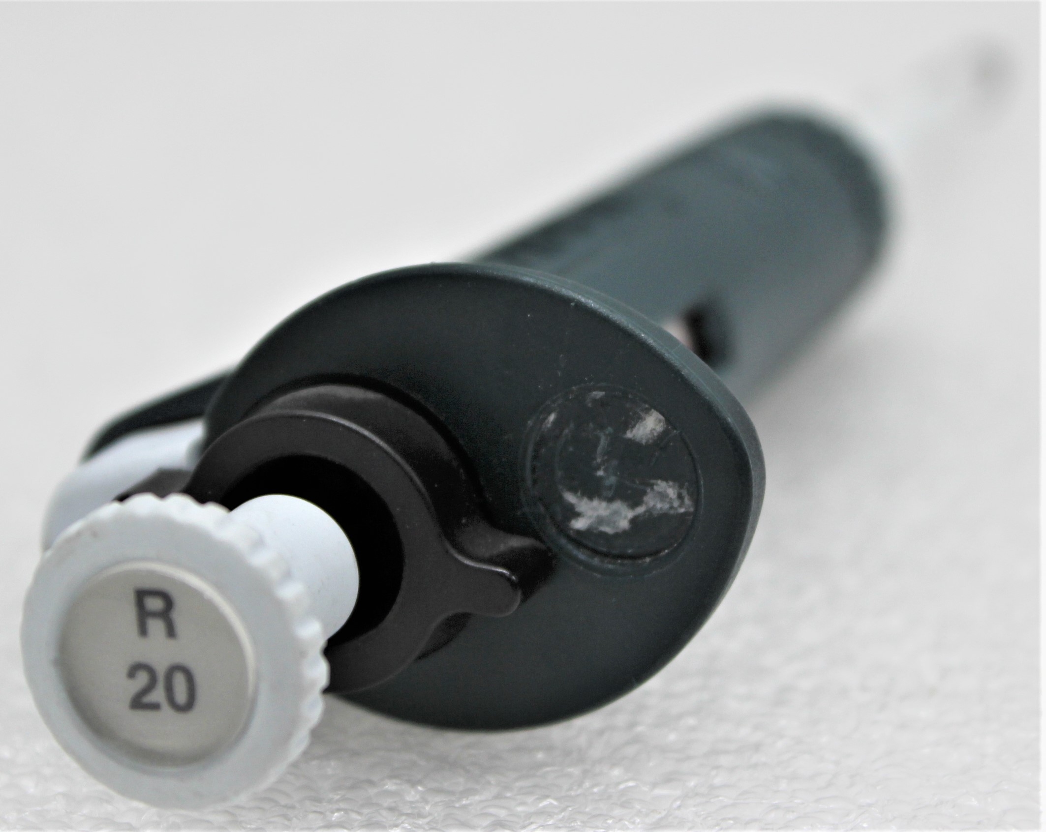 Rainin Pipet-Plus R20 Pipette Single Channel 2-20L Precision Used