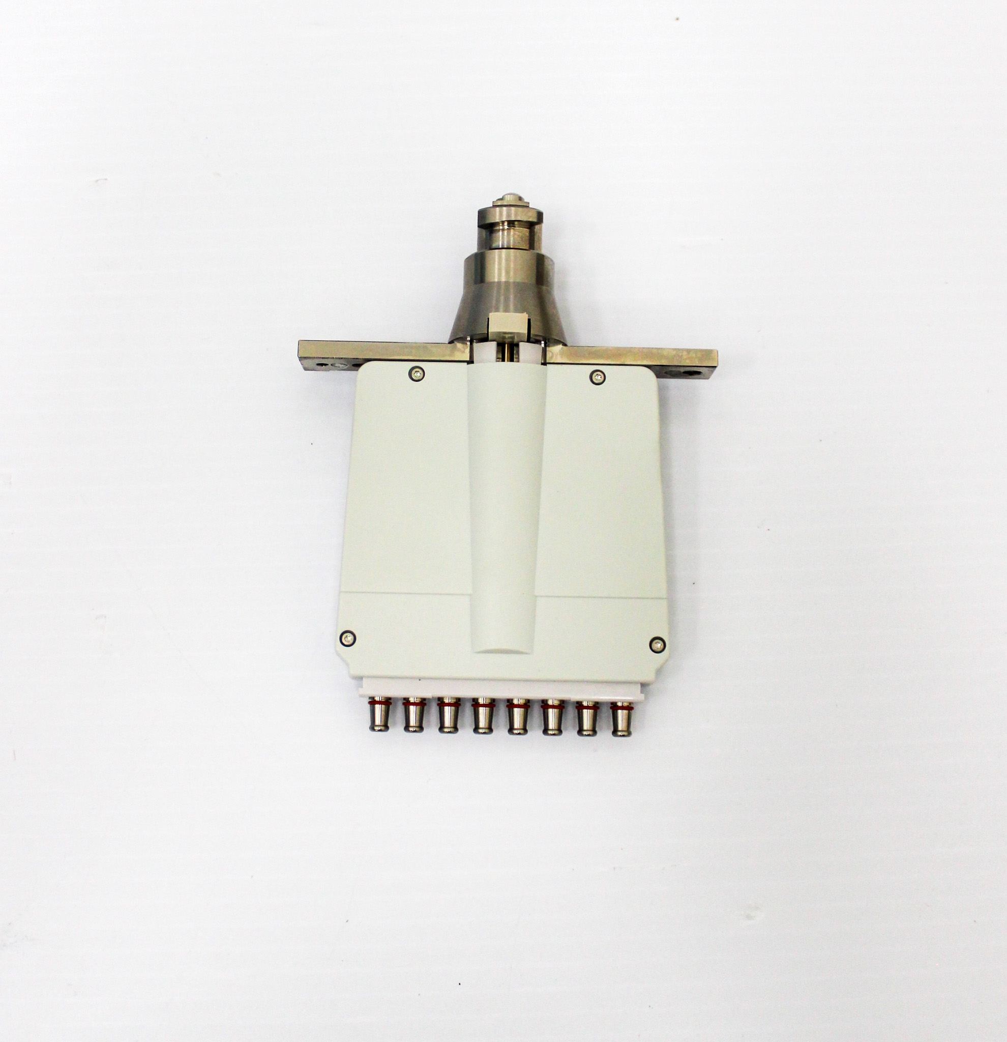 Eppendorf TM 50-8 Dispensing Tool Liquid Handling 8-Channel 1-50uL Autoclavable