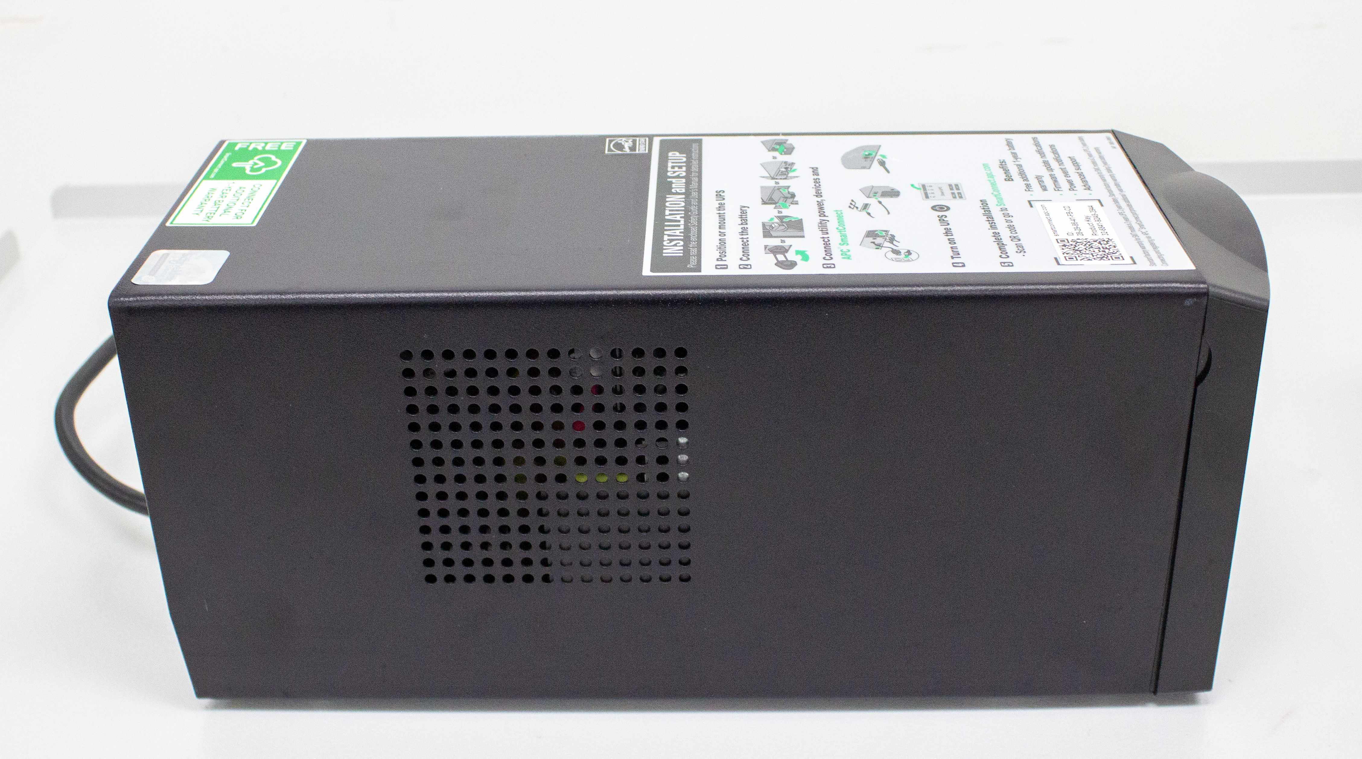 APC Smart-UPS 750VA Tower 120V Line Interactive Sine Wave 6 Outlets