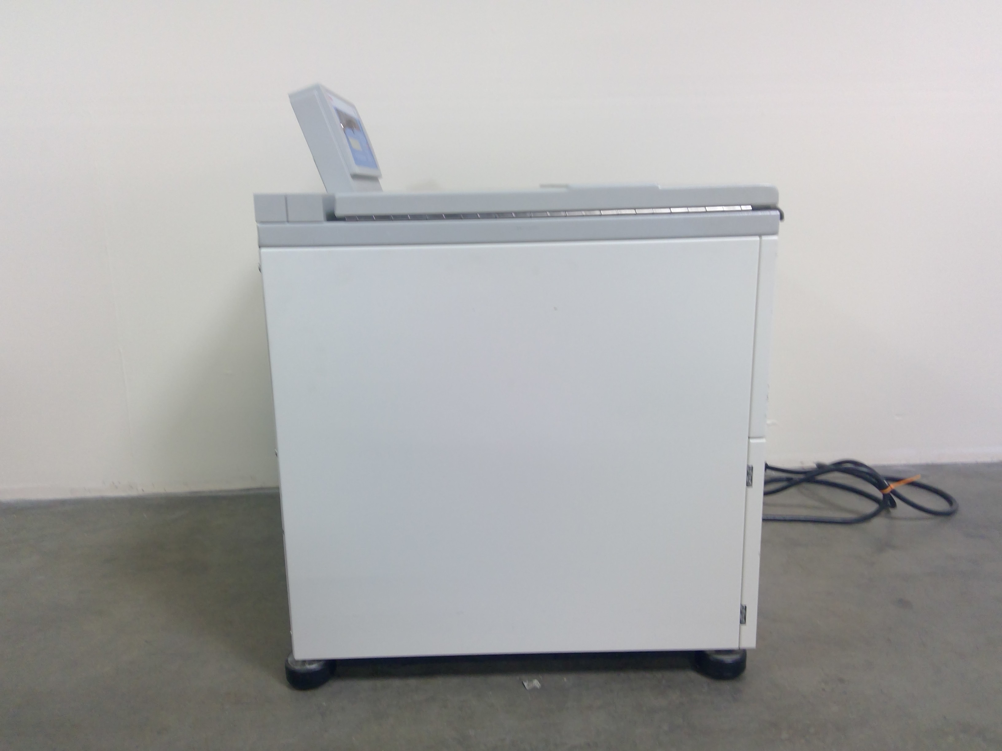 Thermo Scientific RC BIOS Floor Model Centrifuge -10C to +40C 10x1000ml 5500RPM