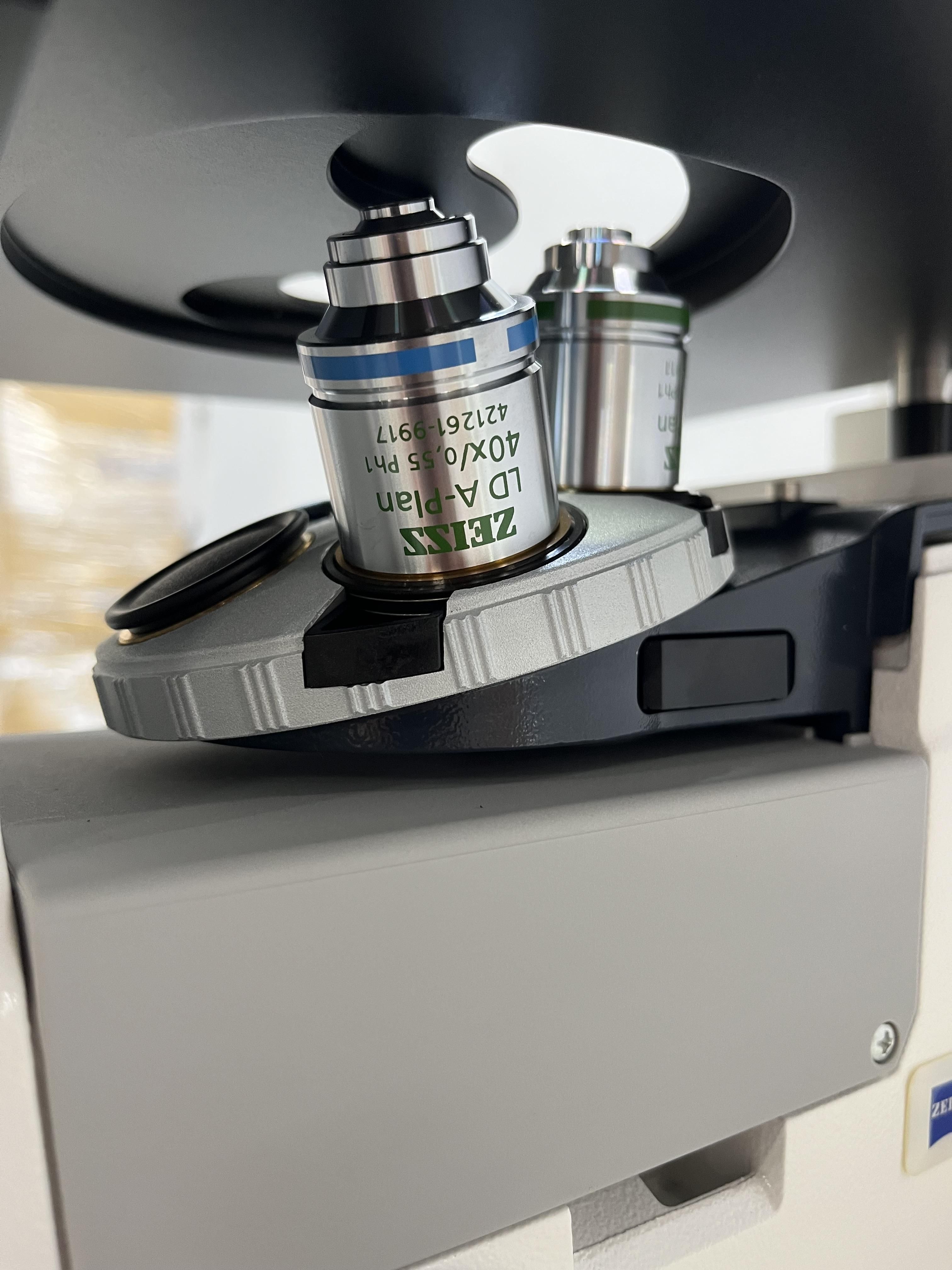 Zeiss Axio Vert.A1 Microscope Inverted 10x/20x Objectives 240V