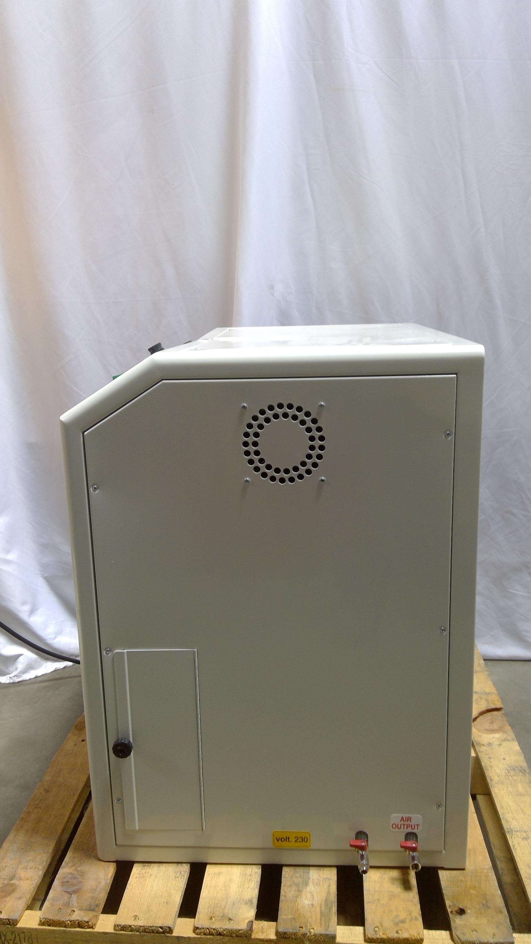 Werther International 2/50/379D Oil-less Air Compressor with Desiccant Dryer