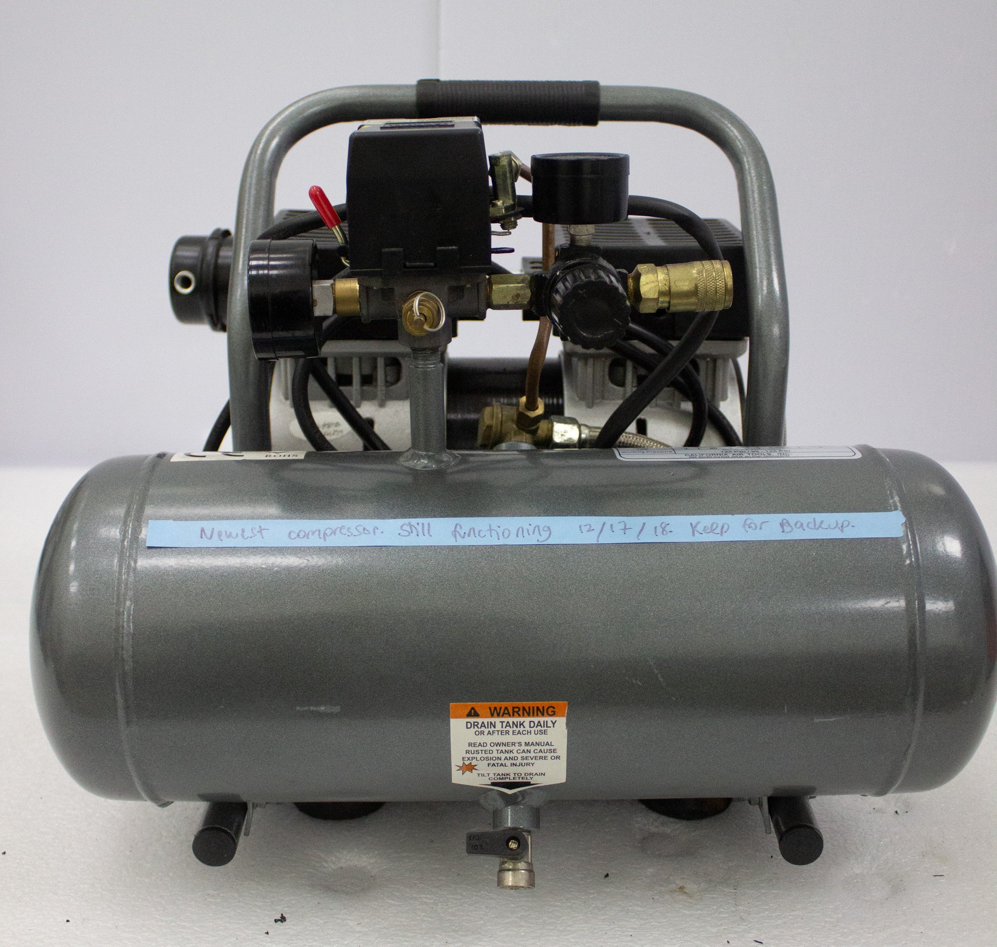California Air Tools 1610A Air Compressor Ultra Quiet Oil-Free 1HP 1.6Gal