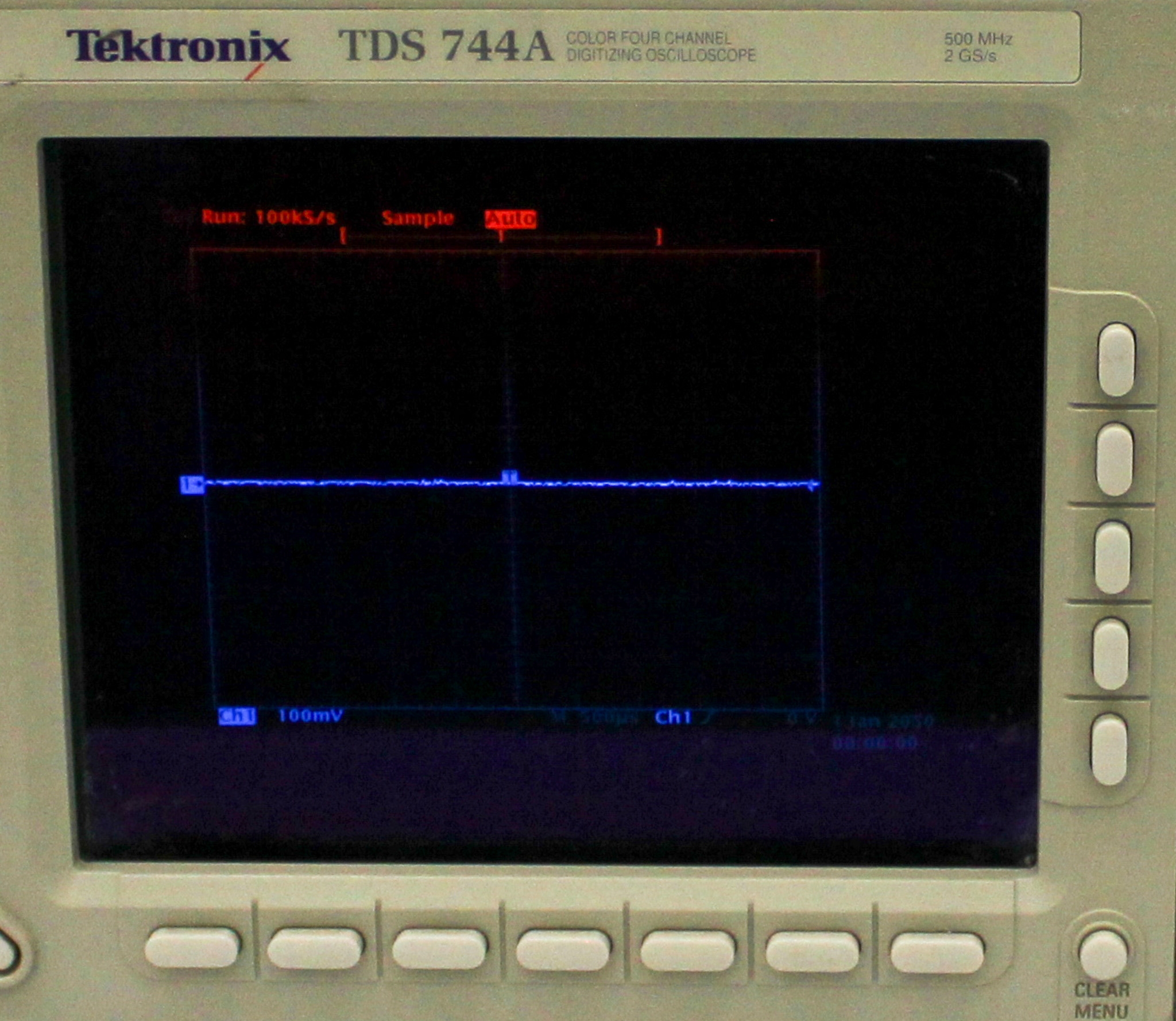Tektronix TDS744A Color Four Channel Digitizing Oscilloscope