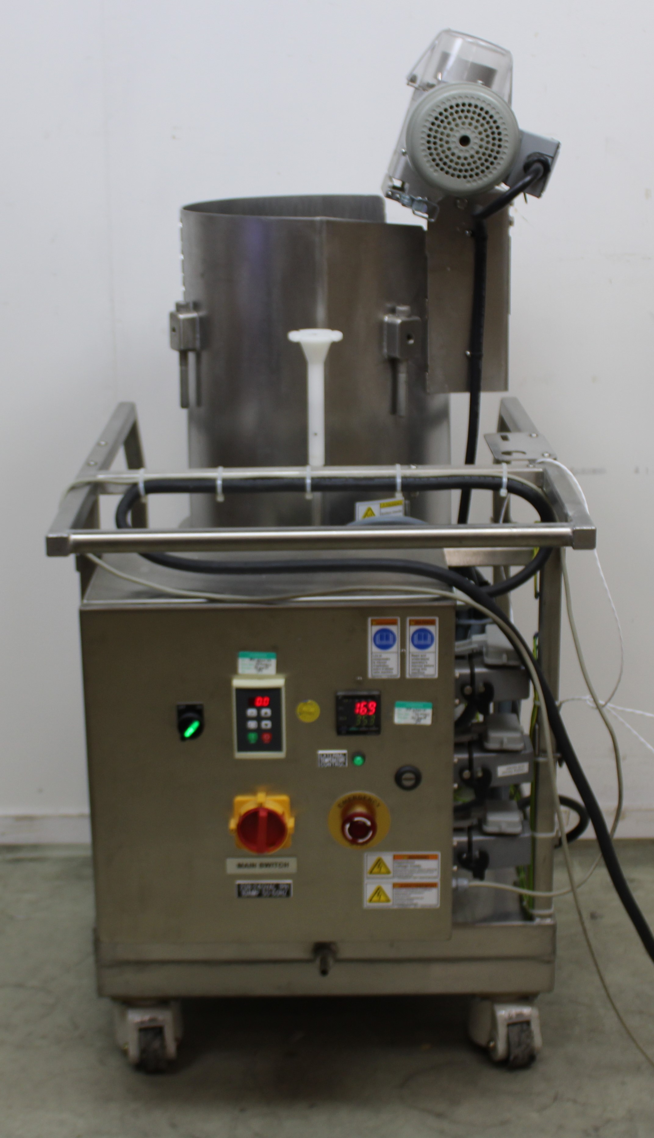 HyClone SV50171.02 50L Single-Use Bioreactor on Rolling Cart with 1/4HP Motor