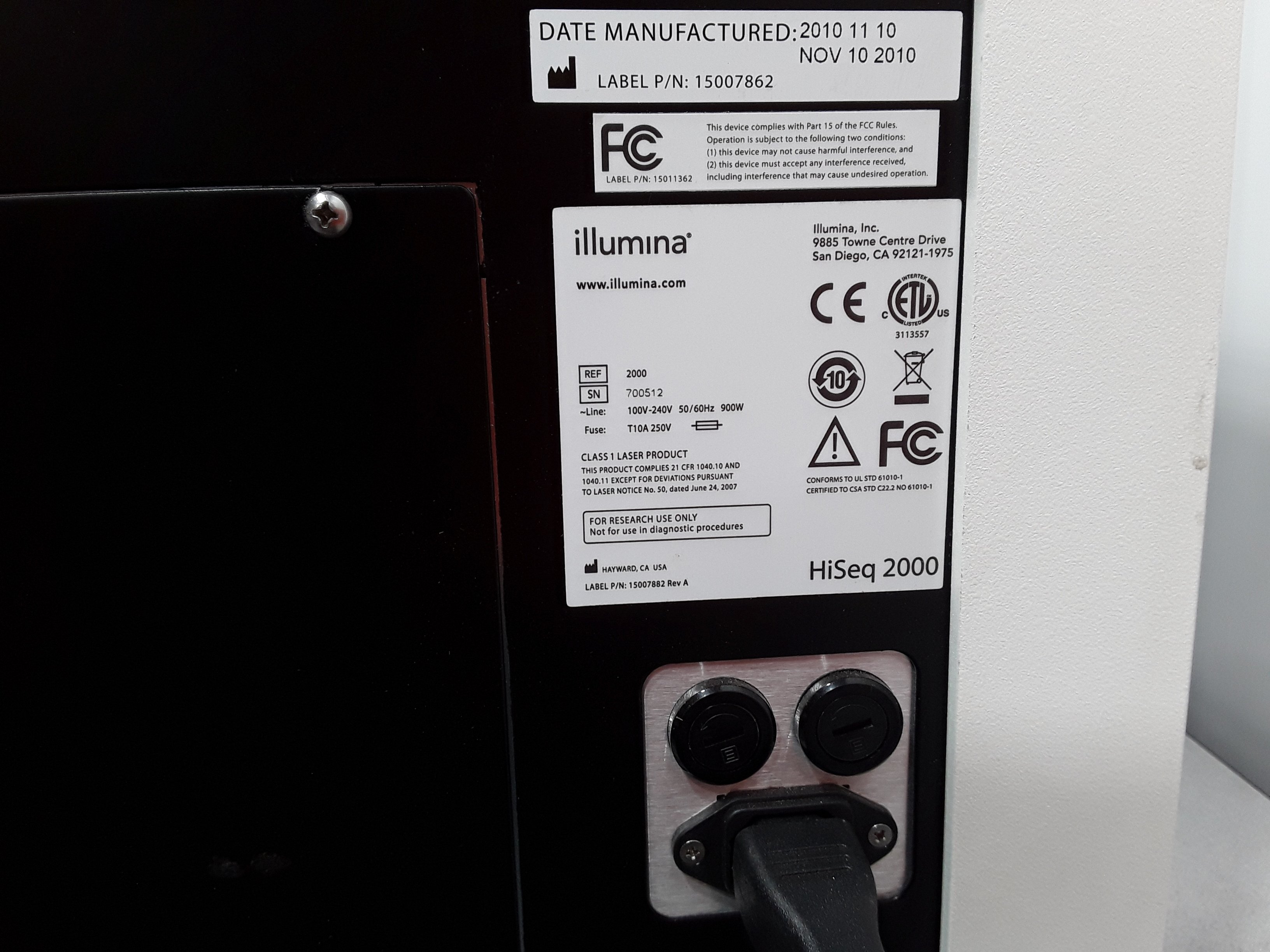 Illumina HiSeq 2000 Genome Sequencer DNA Analysis Dual Flow Cell Scale