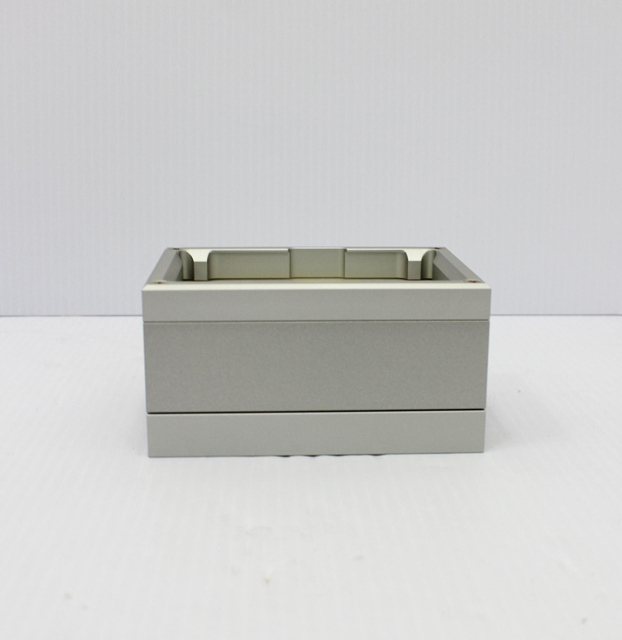 Qiagen QIAVac Multiwell Vacuum Manifold DNA Purification E (Excellent)