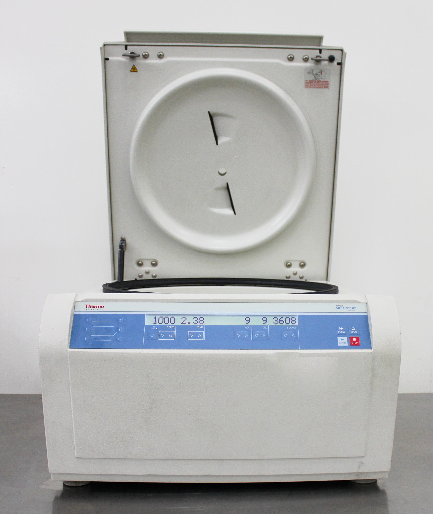 Thermo Heraeus Megafuge 40 Centrifuge 15,200 RPM Benchtop Used Working
