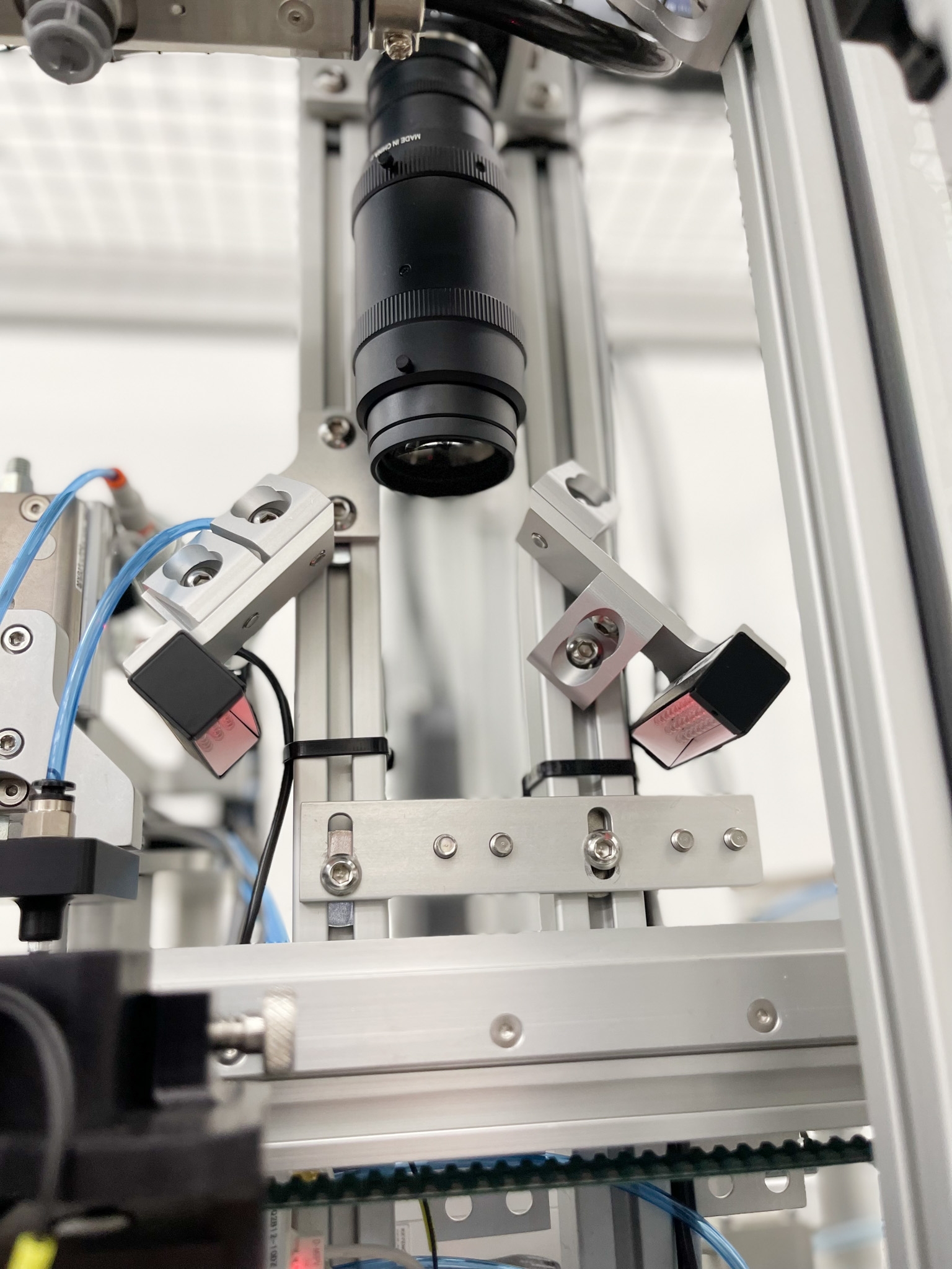 Ridgeline 236-001 VG Custom Automated Sorting Unit with Conveyor System