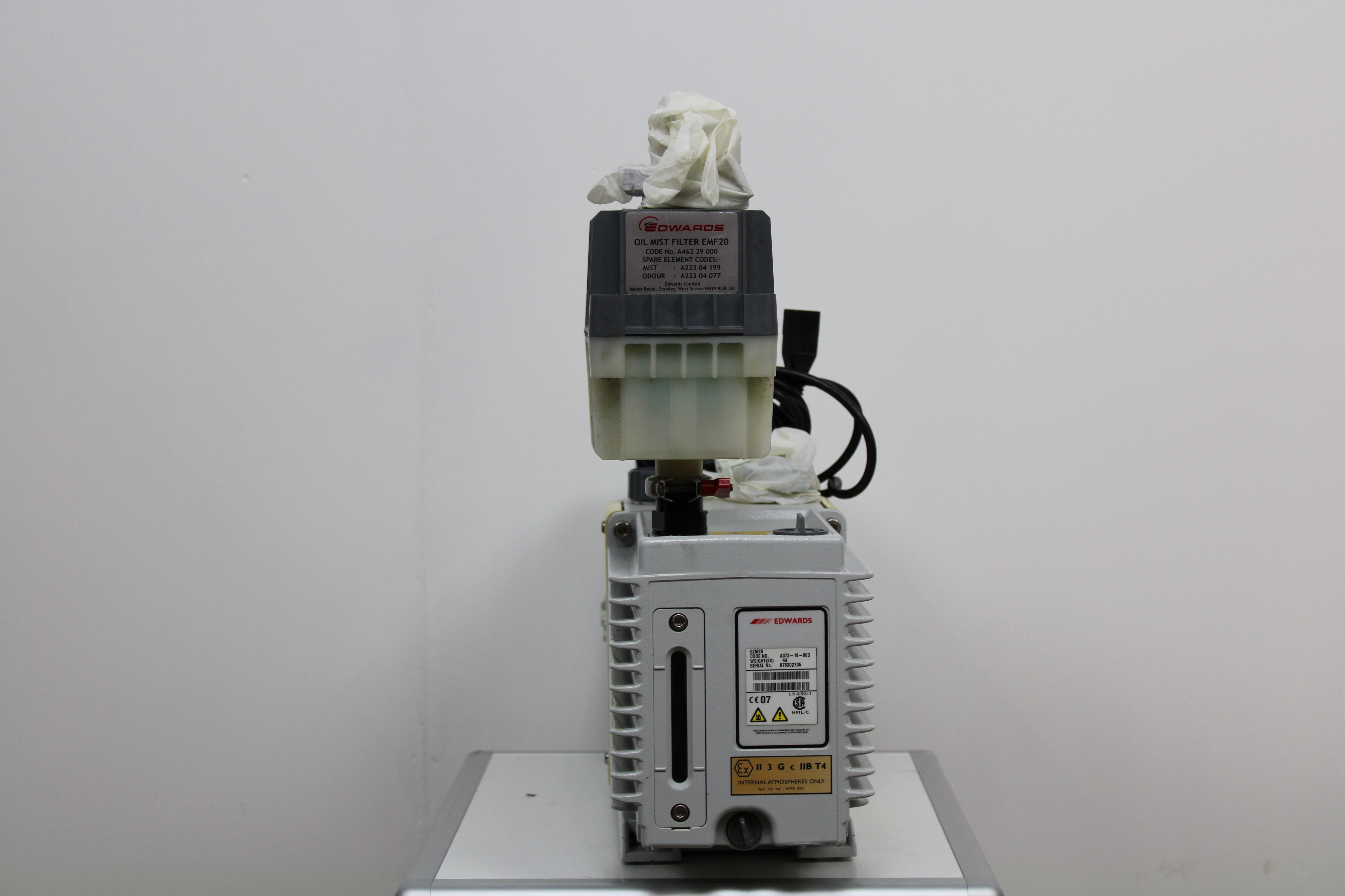 Edwards E2M28 Pump Vacuum VG Used 97 lbs 230V 50/60Hz Oil Sealed Rotary