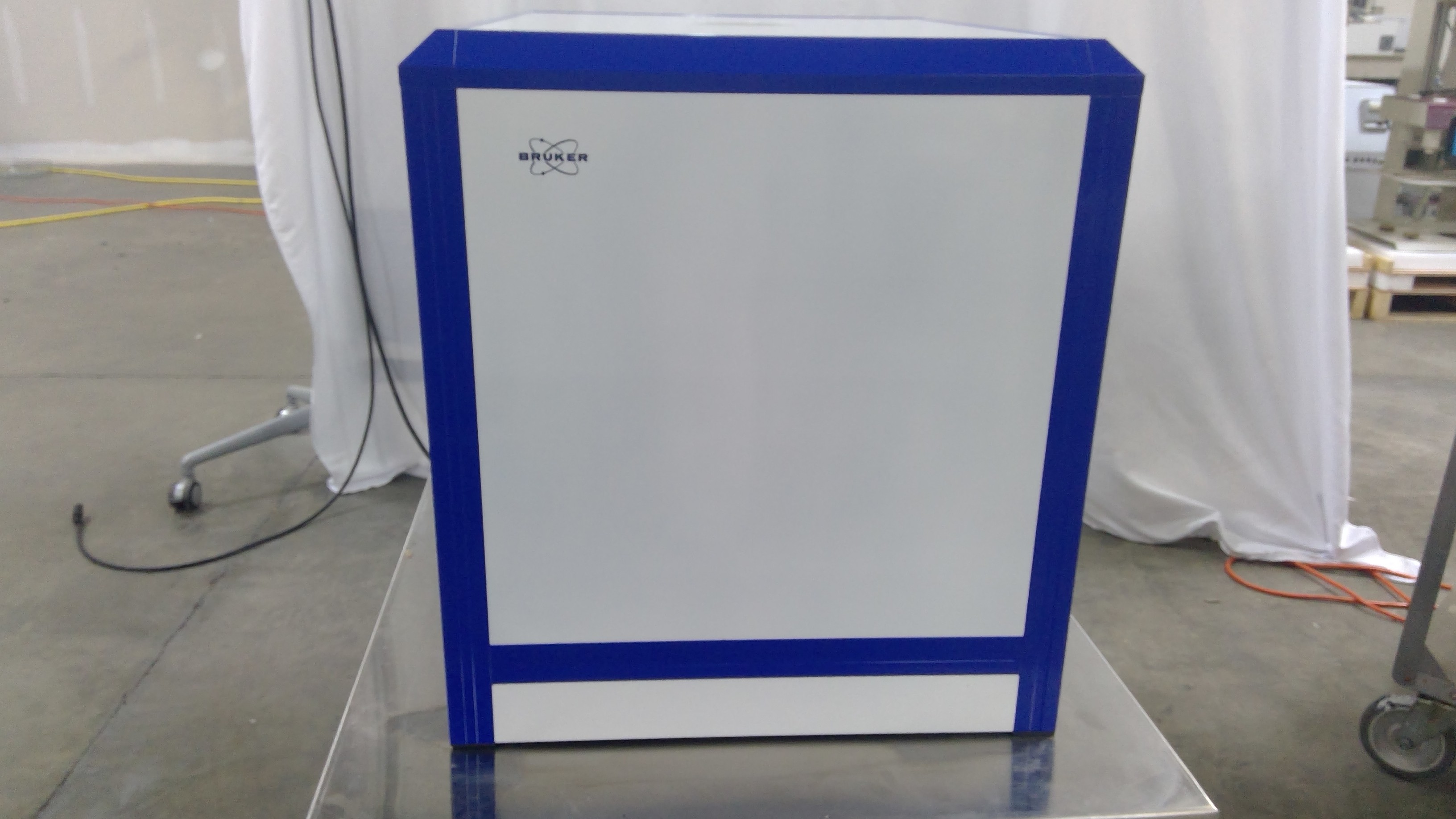 Bruker MQ10 NMR Analyzer with Power Cord - Used, Cosmetic Wear