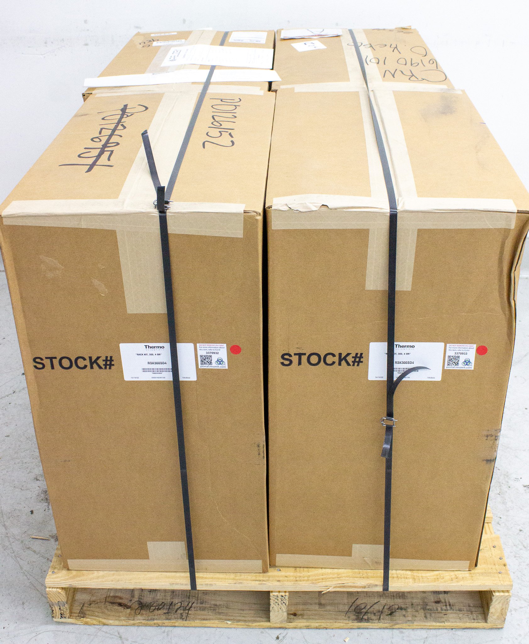 Thermo Scientific RSK300SD4 Shelf Kit for Ultra Low Temperature Freezers