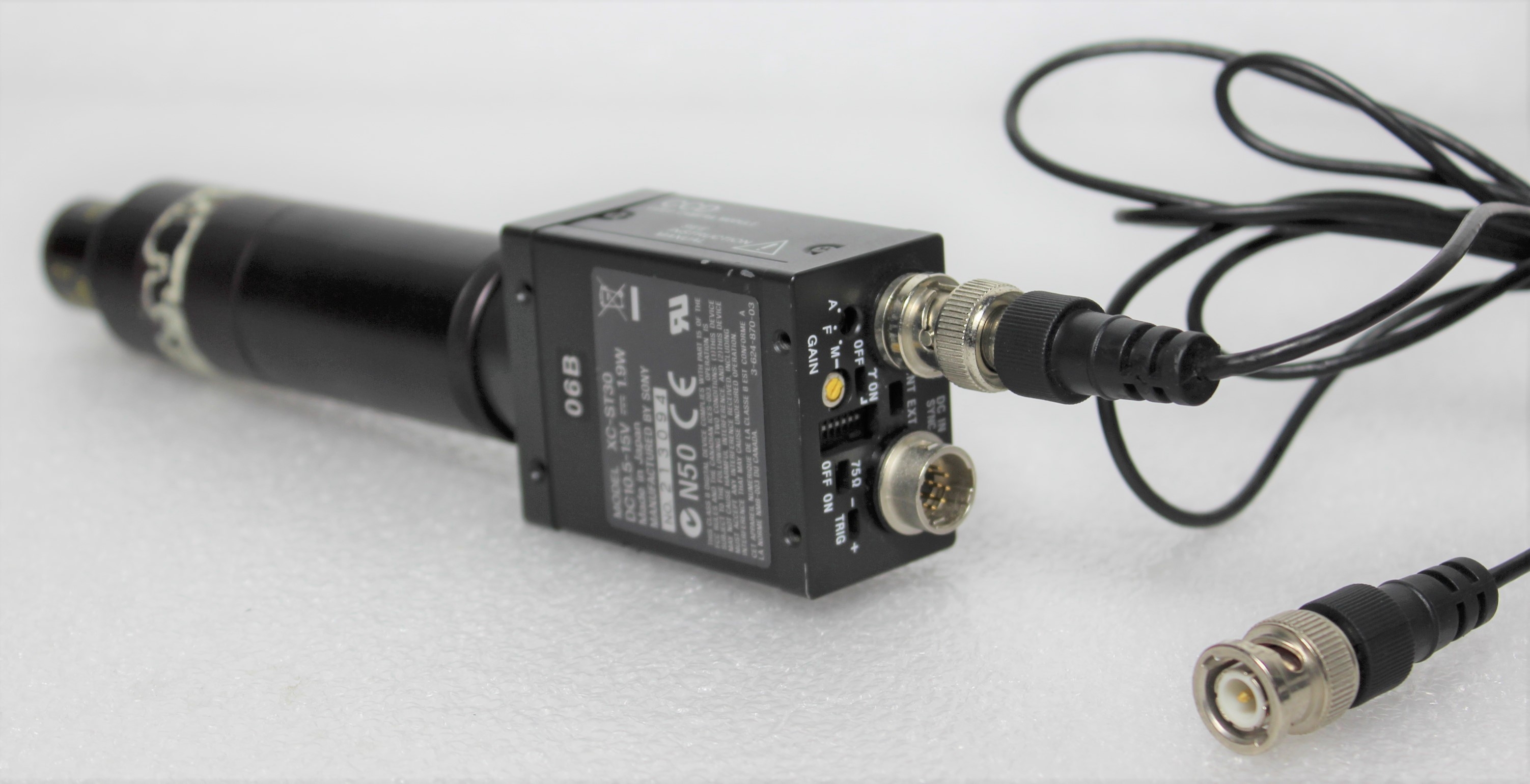 Sony XC-ST30 Monochrome CCD Camera Video Imaging System C-Mount Eyepiece