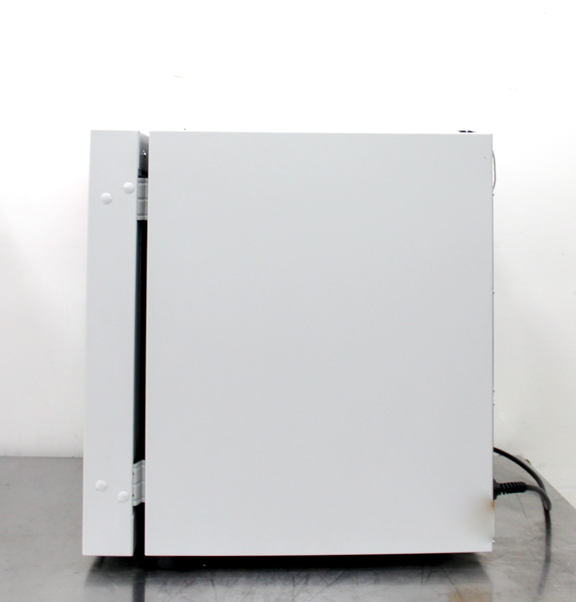 Binder ED53-UL Oven 20L 300C Gravity Convection, Stainless Steel, Used