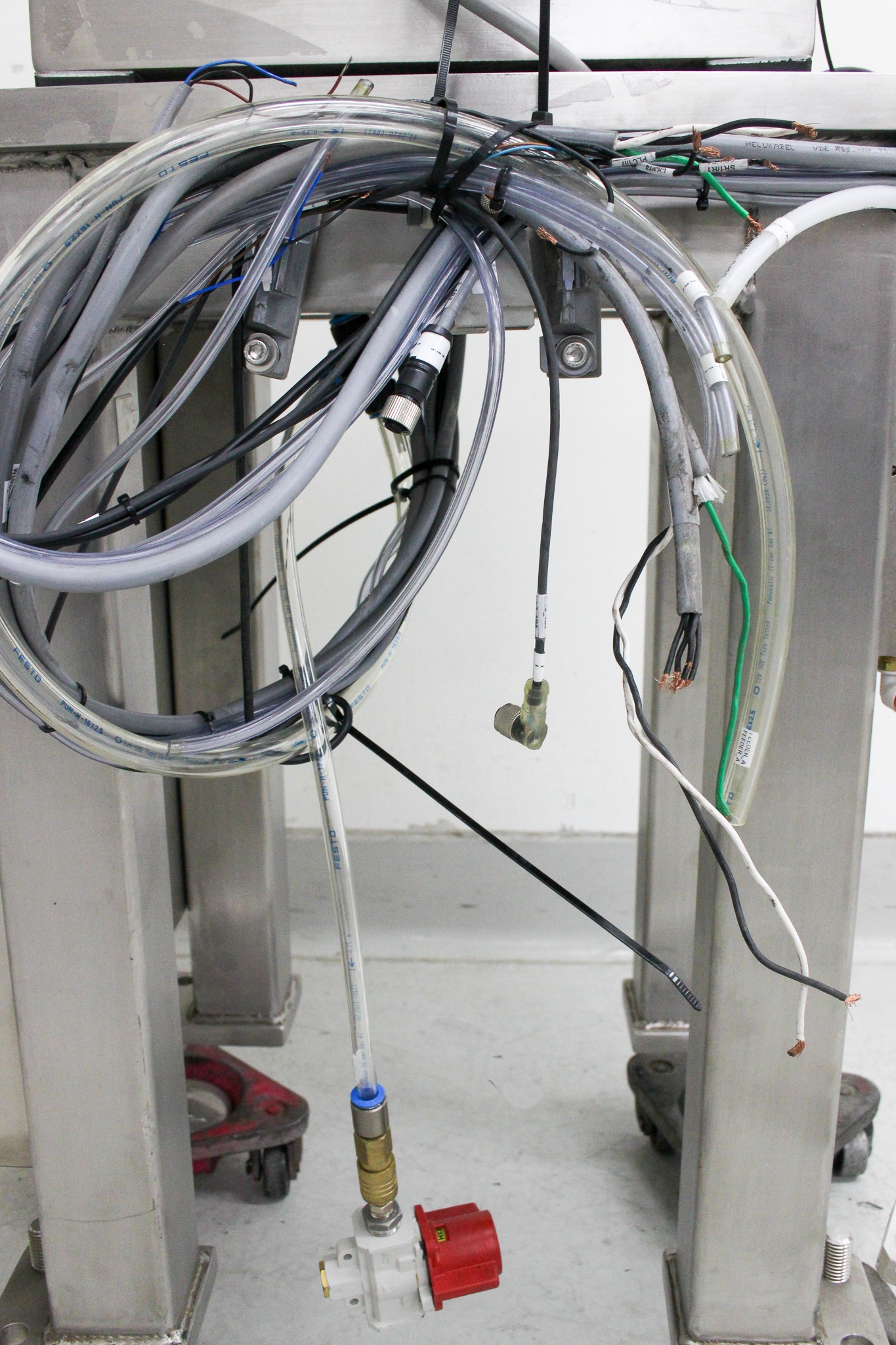 R-Tech 15-110AC-WS-BCS Vibratory Bowl Feeder for Precise Sorting 1000+SPM