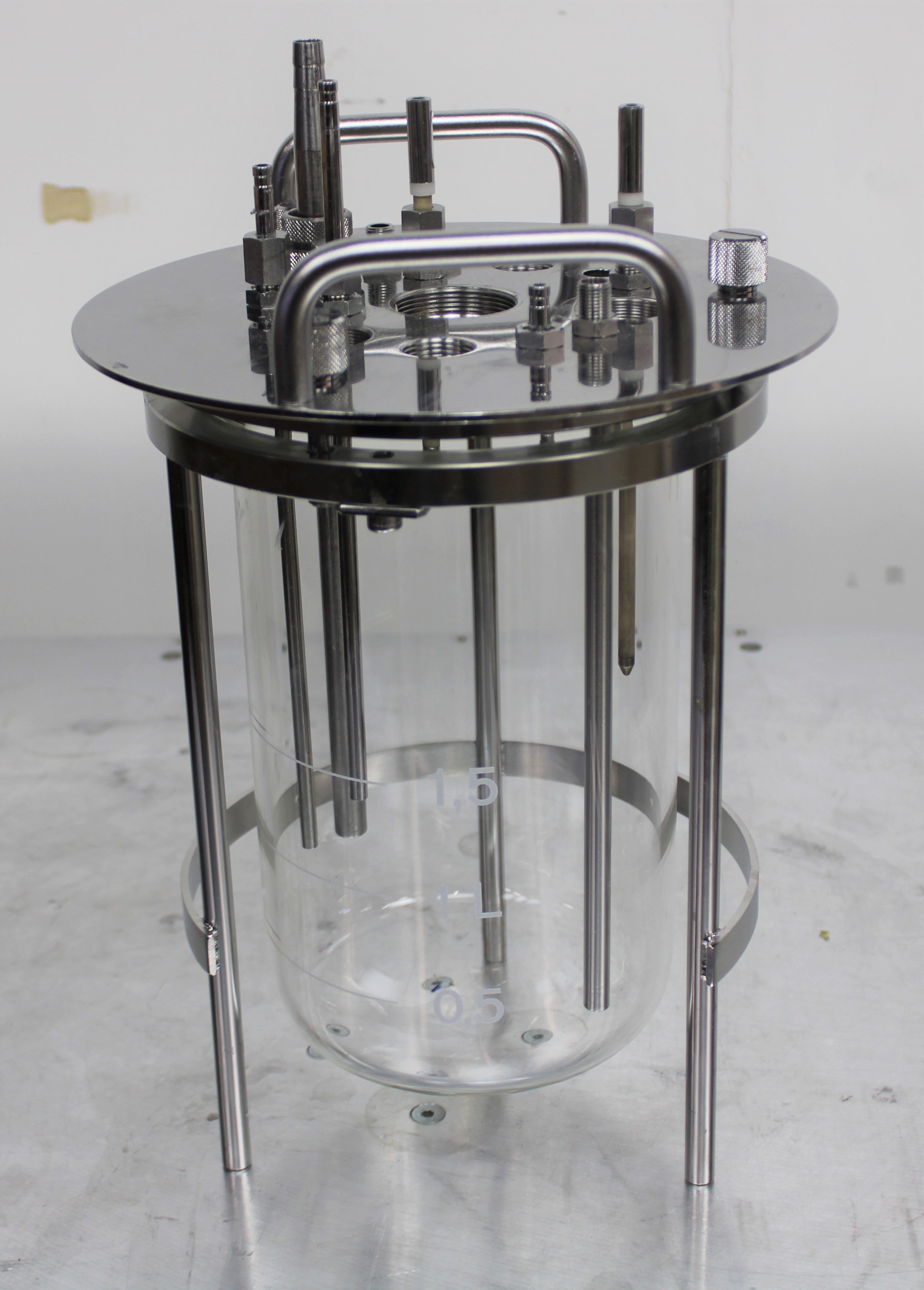 Sartorius Chromatography Column 2L Capacity with Base for Biological Separation