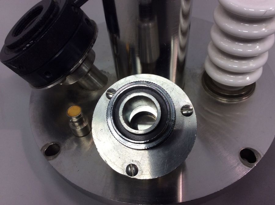 Varian Type 571 Ionization Gauge for Laboratory Analysis, Used Condition