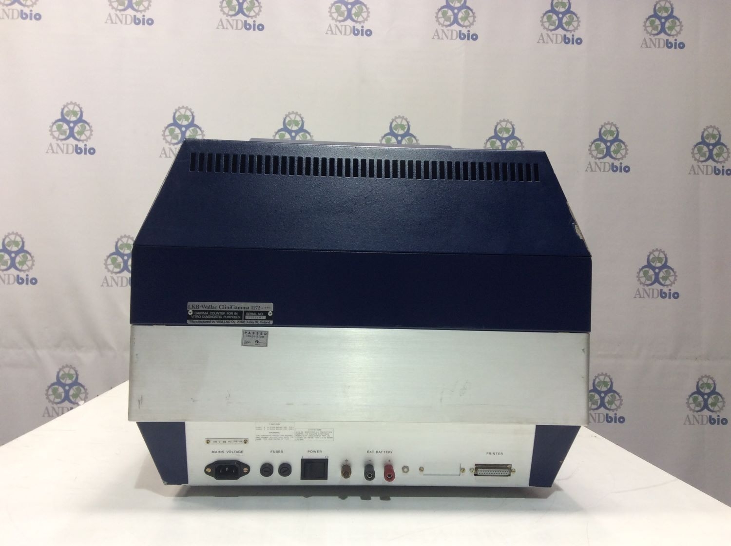 LKB 1272 CliniGamma Gamma Counter 500 Sample Capacity Dual Channel Fair