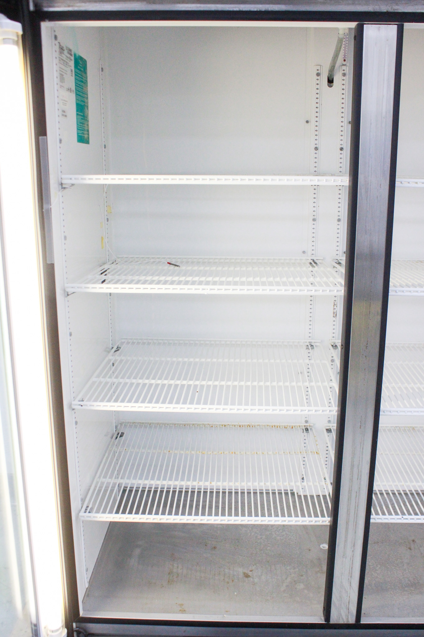 VWR True GDM-49 Refrigerator Dual Glass Door 49 Cu Ft 33F-38F LED Light