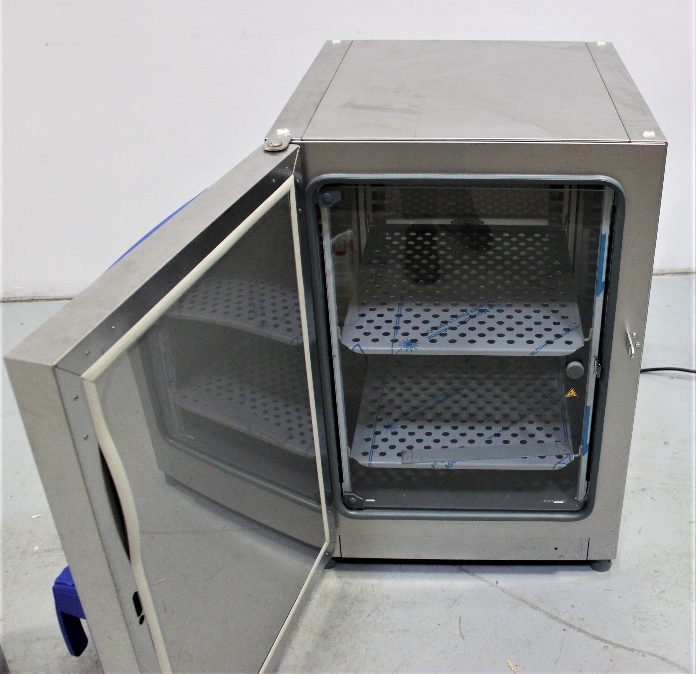 Fisherbrand 15-103-0503 Laboratory Gravity Convection Oven, 105L Capacity