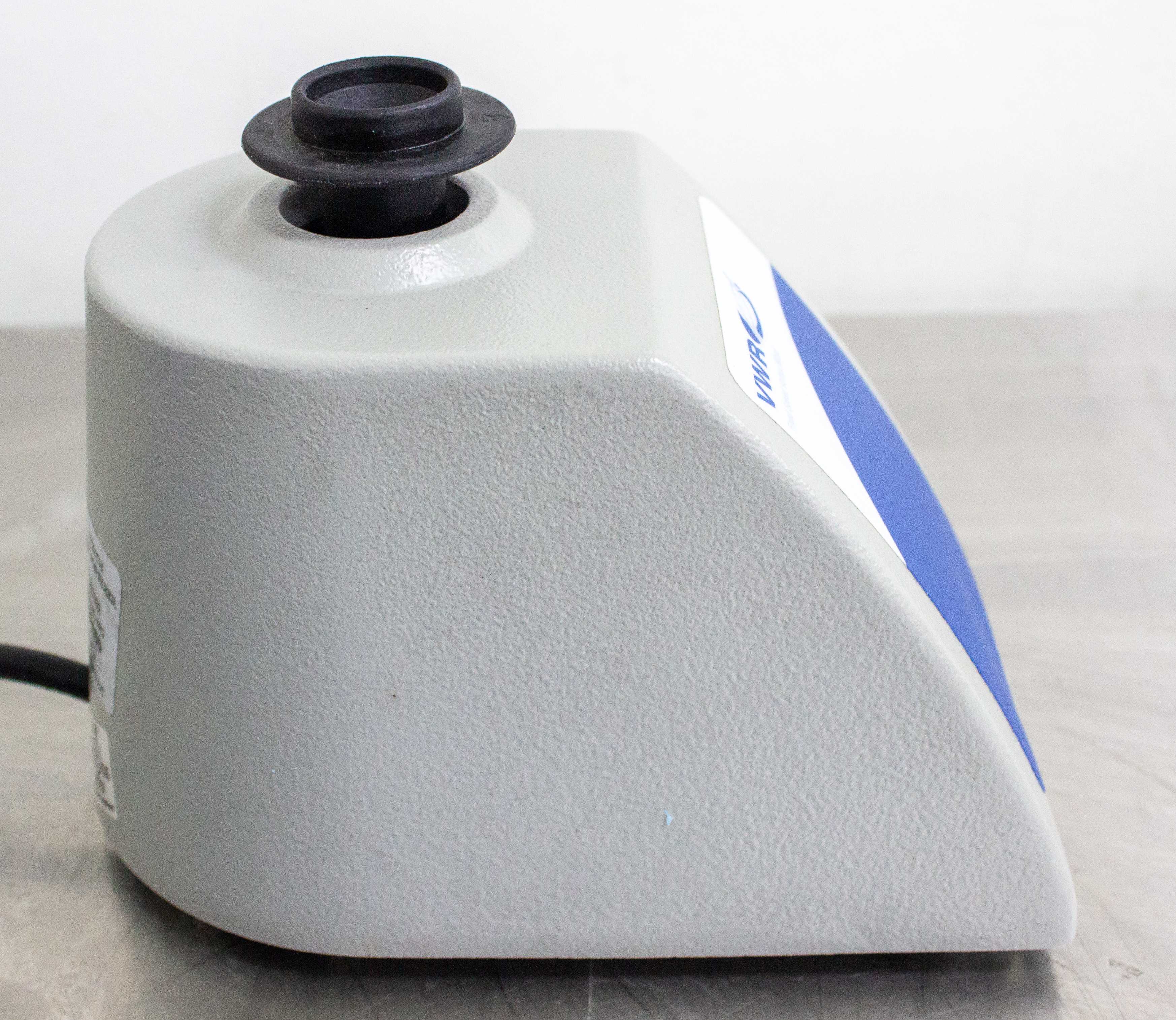 VWR 945302 Vortexer Vortex Mixer 2500 RPM One-Touch Activation