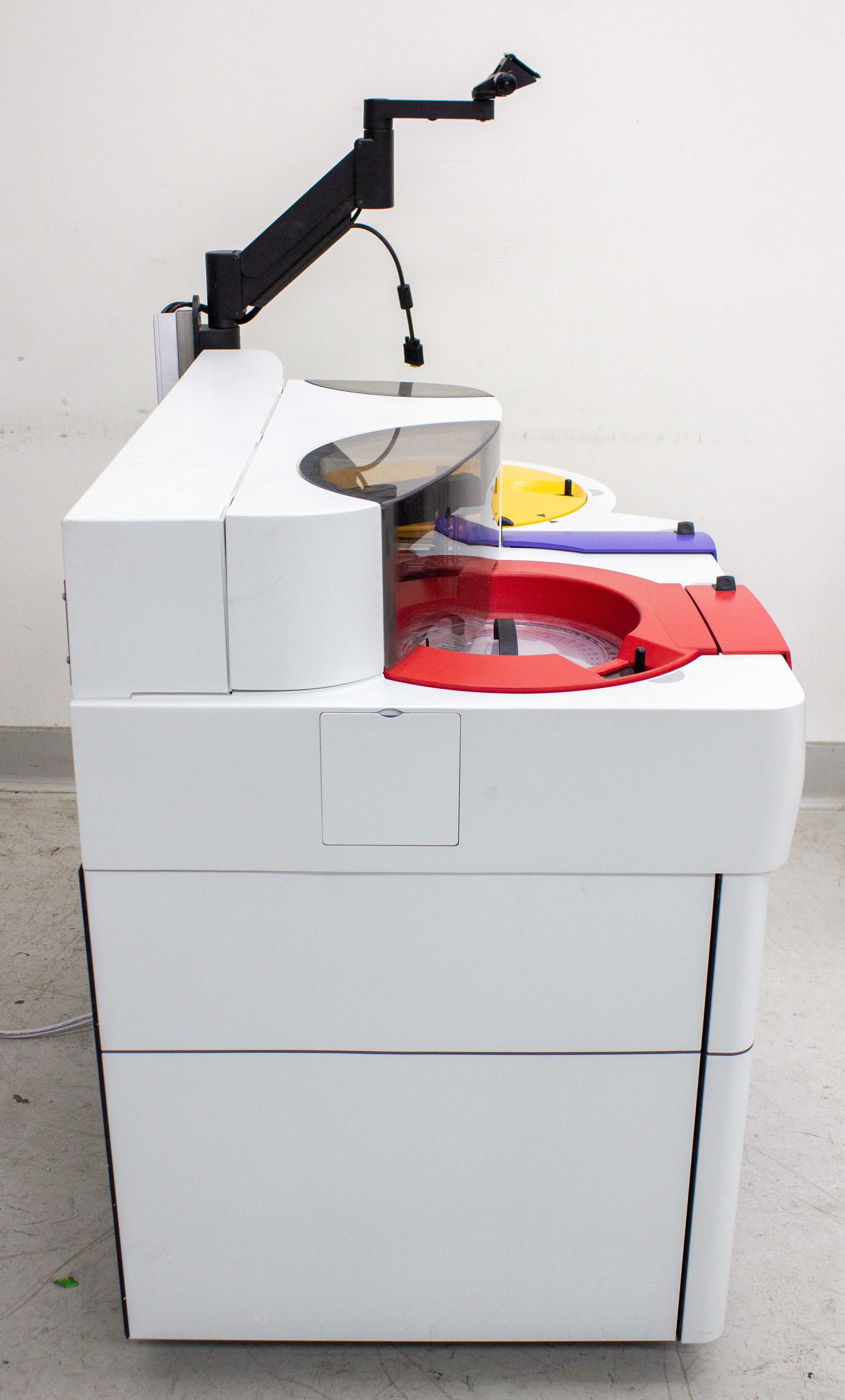 Thermo Konelab 30 Chemistry Analyzer 300 Tests/hour 84 Samples Used