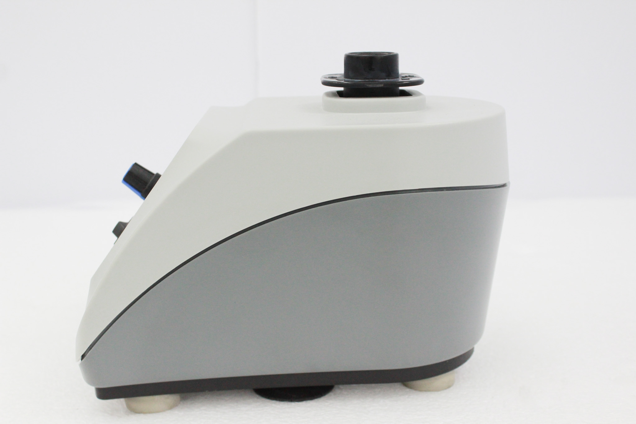 VWR 97043-562 Heavy-Duty Vortex Mixer with Cup Head 300-3500 RPM, Used