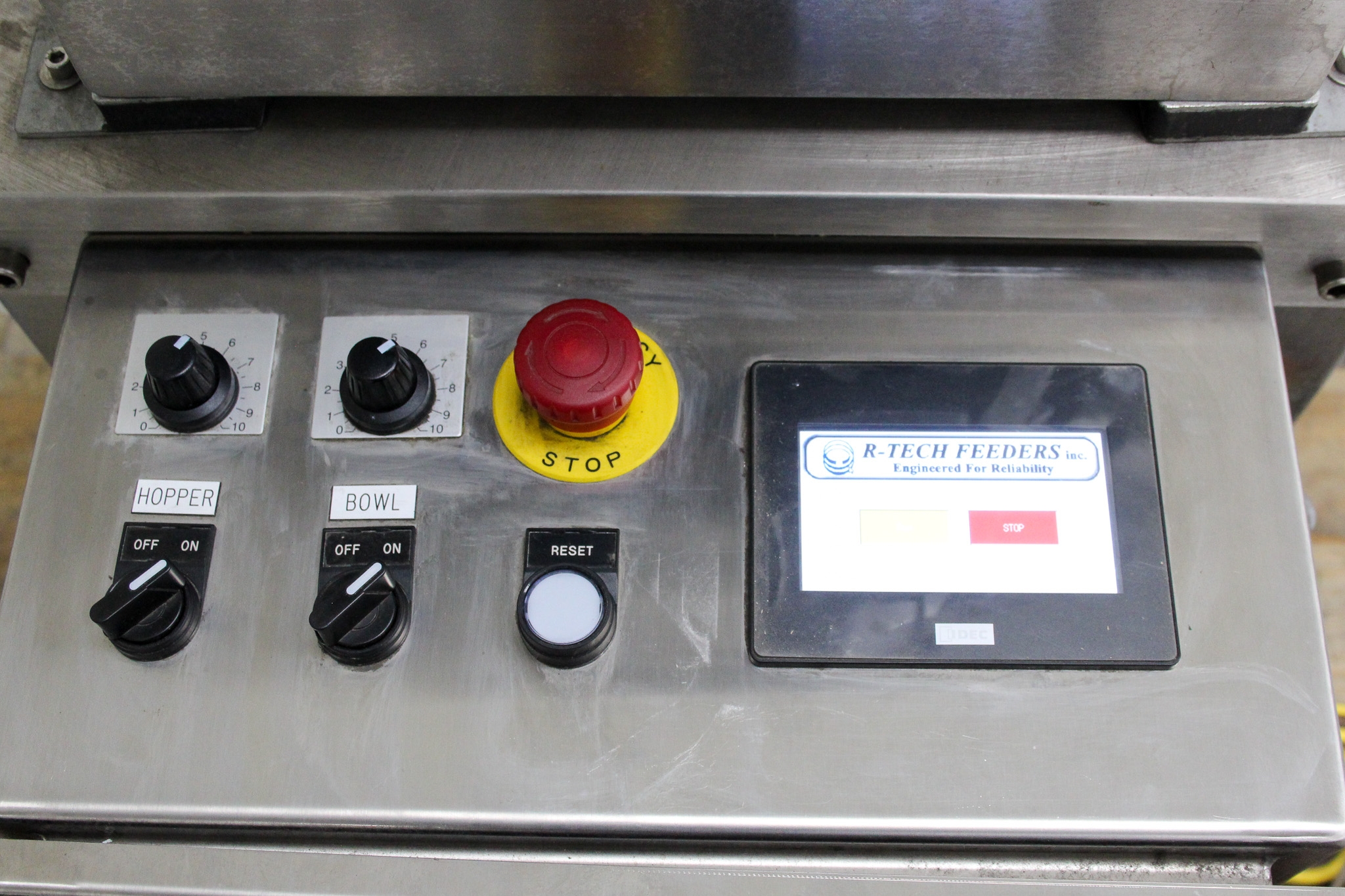 R-Tech 15-110AC-FC-B-H-CS Vibratory Bowl Feeder w Hopper 1000+ Units/Min