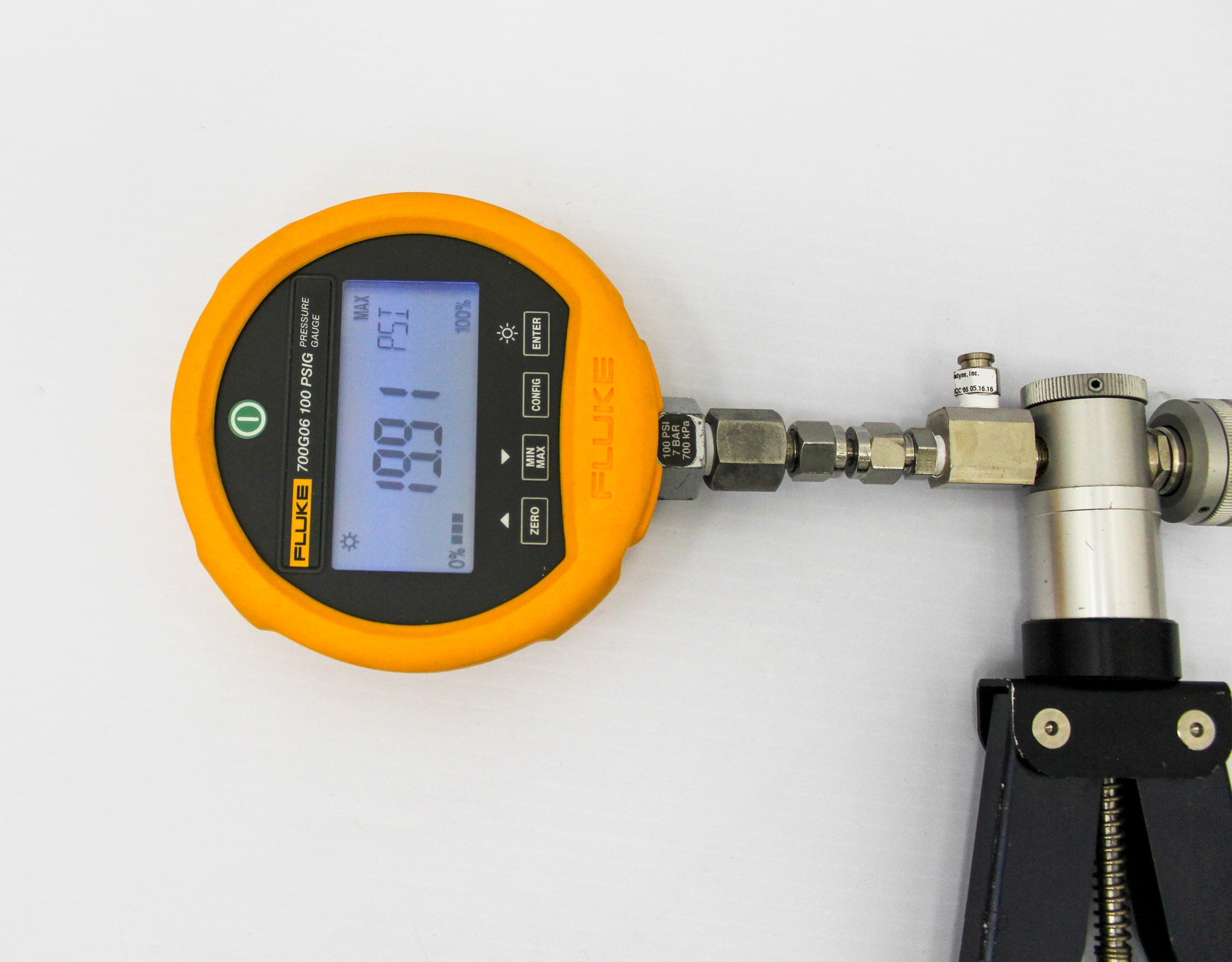 Fluke 700G06 Digital Pressure Gauge Calibrator Used 100PSIG Precision
